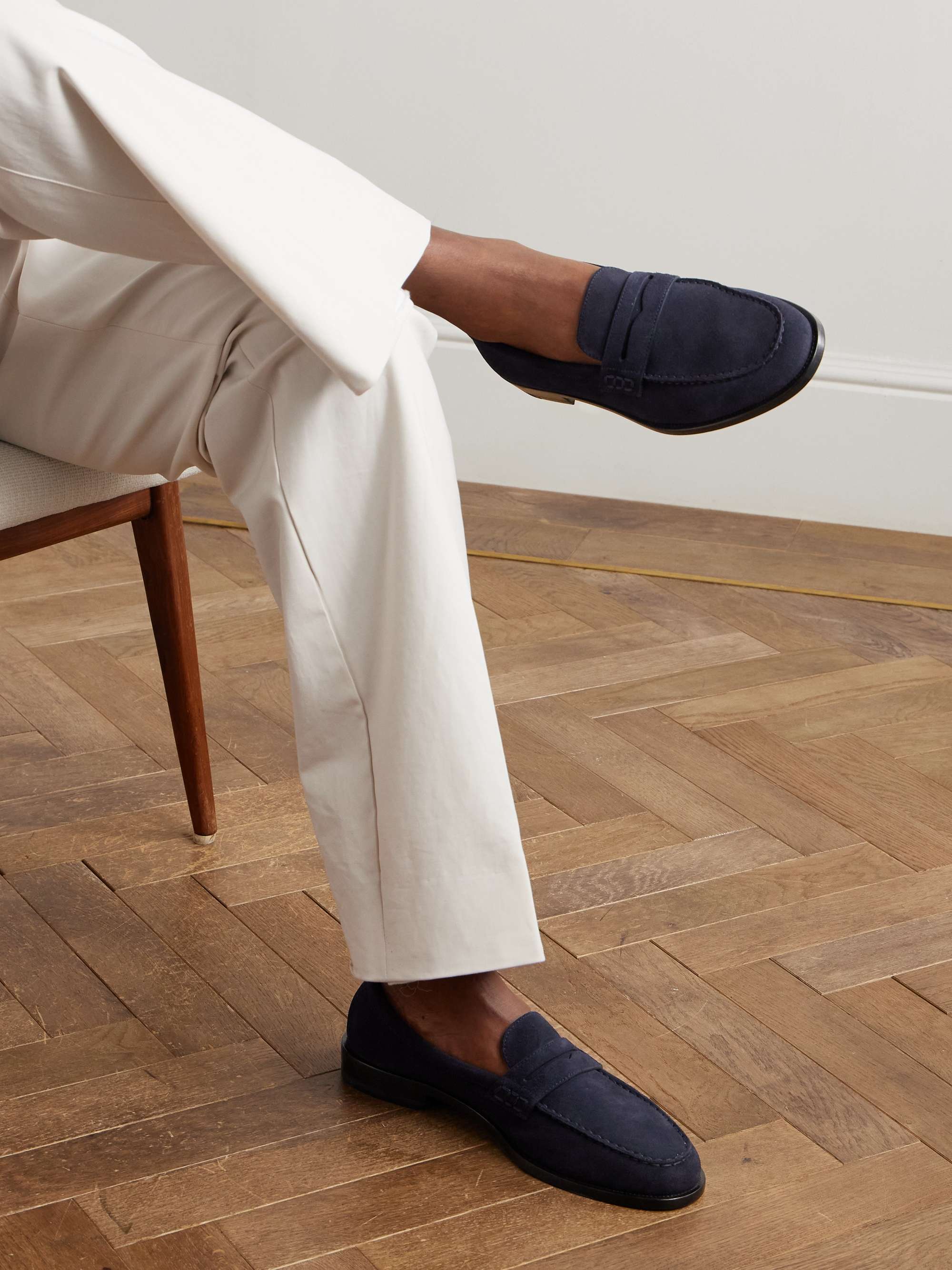 MANOLO BLAHNIK 