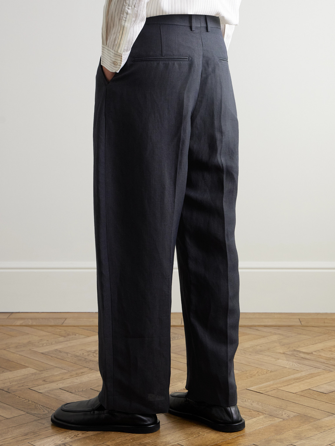 Studio Nicholson Fume Tapered Linen-blend Suit Trousers In Blue