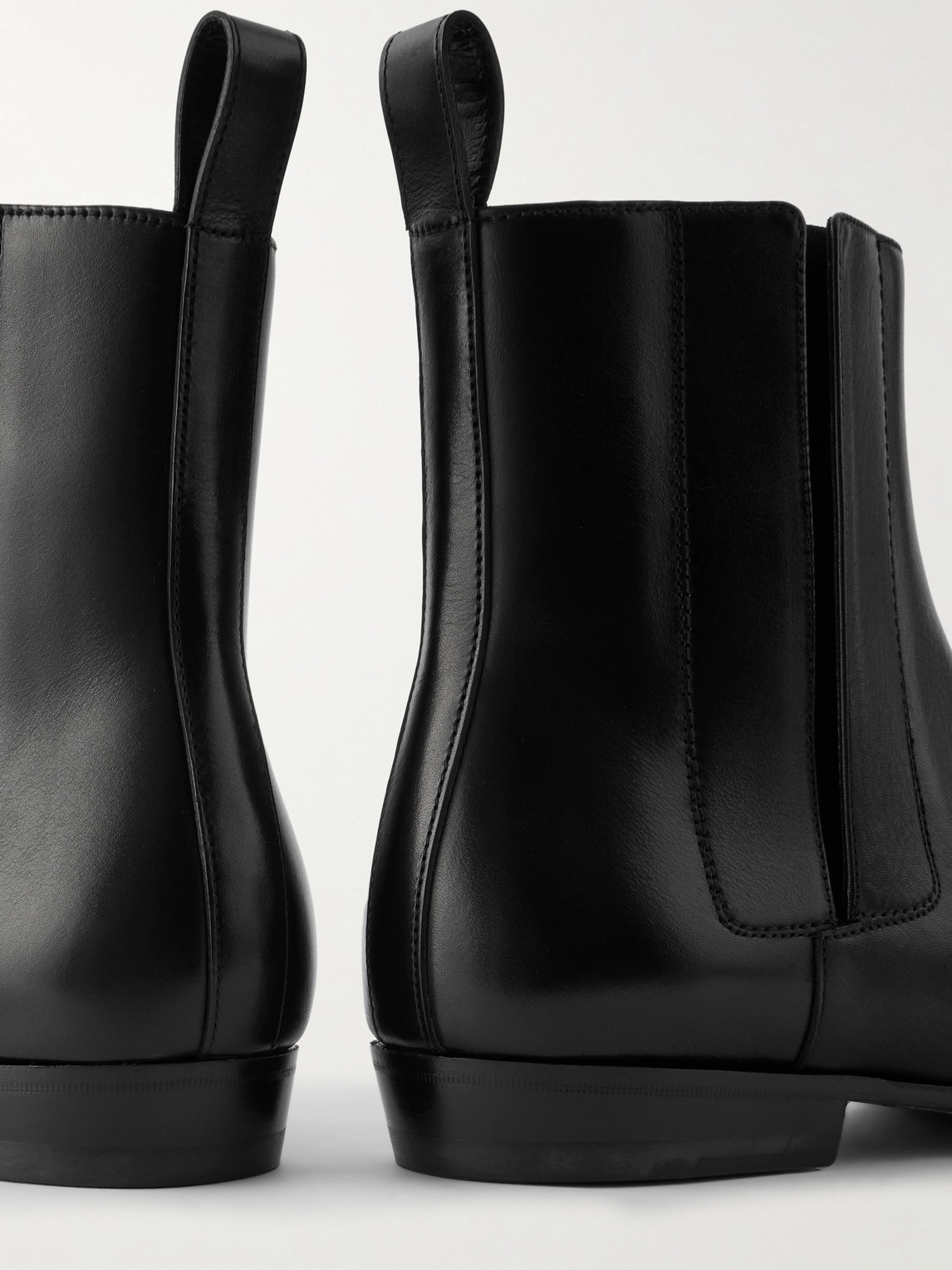 Manolo Blahnik Bruton 166 Leather Chelsea Boots In Black