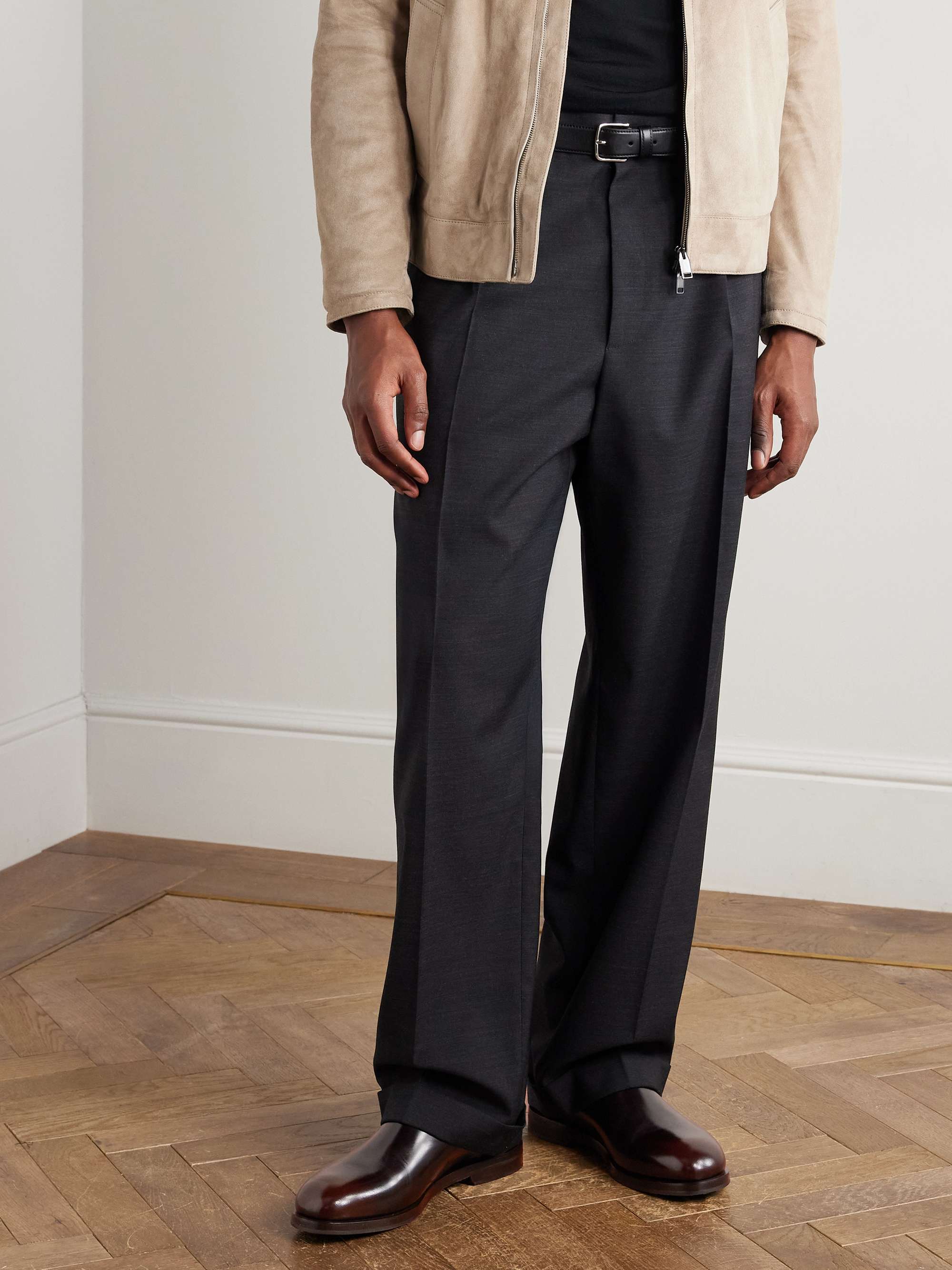 MANOLO BLAHNIK 