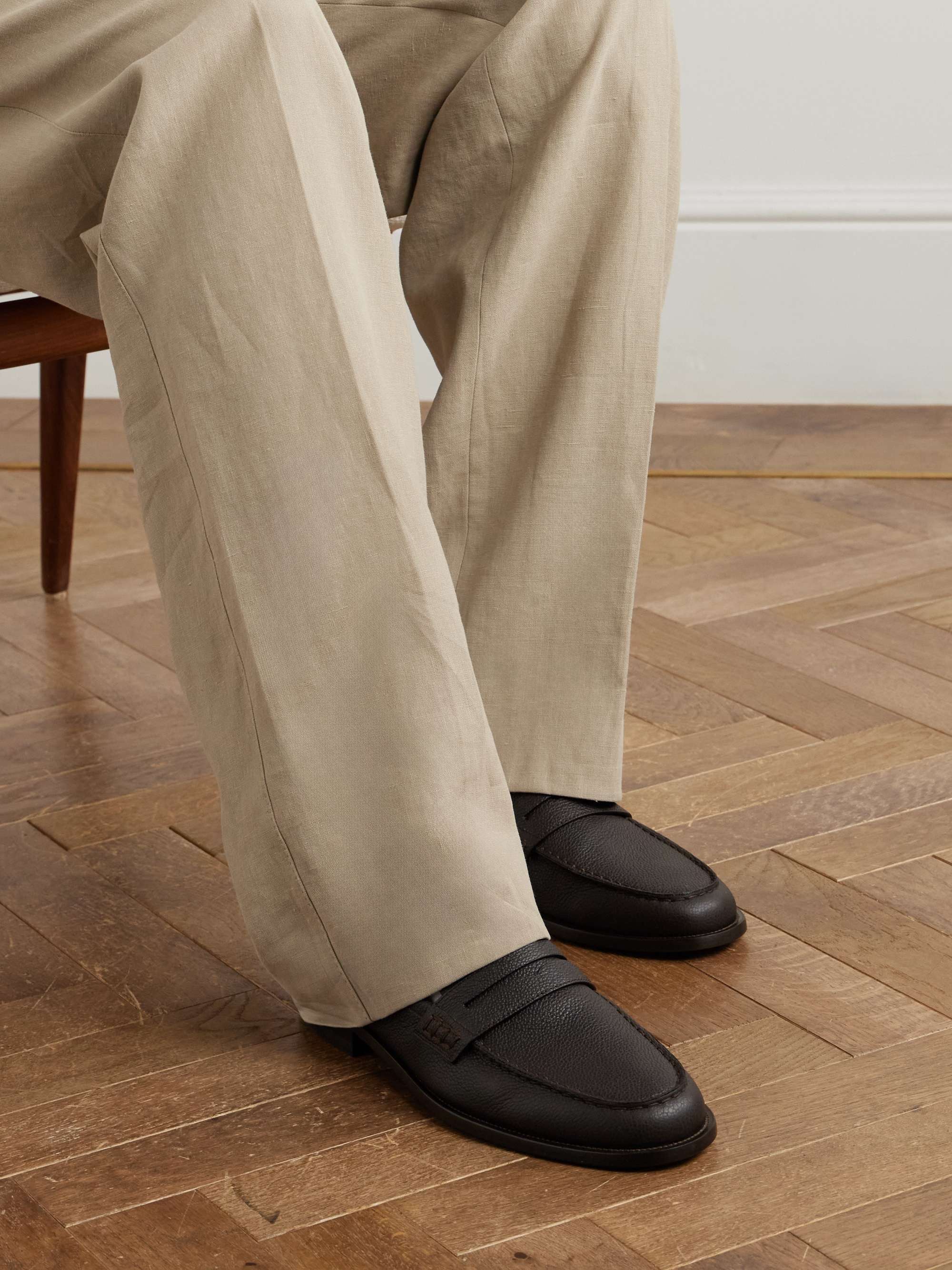 MANOLO BLAHNIK 