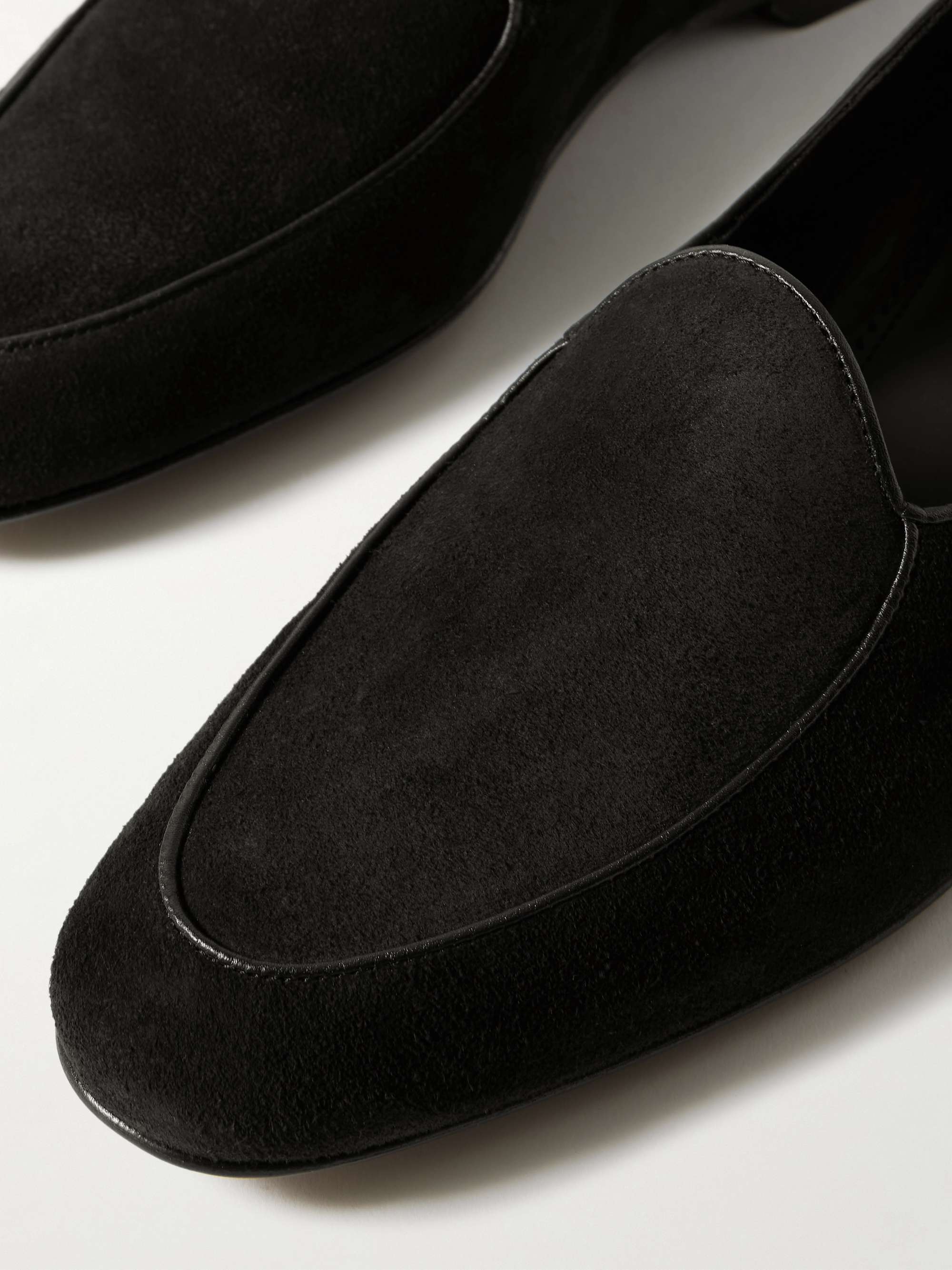 MANOLO BLAHNIK 