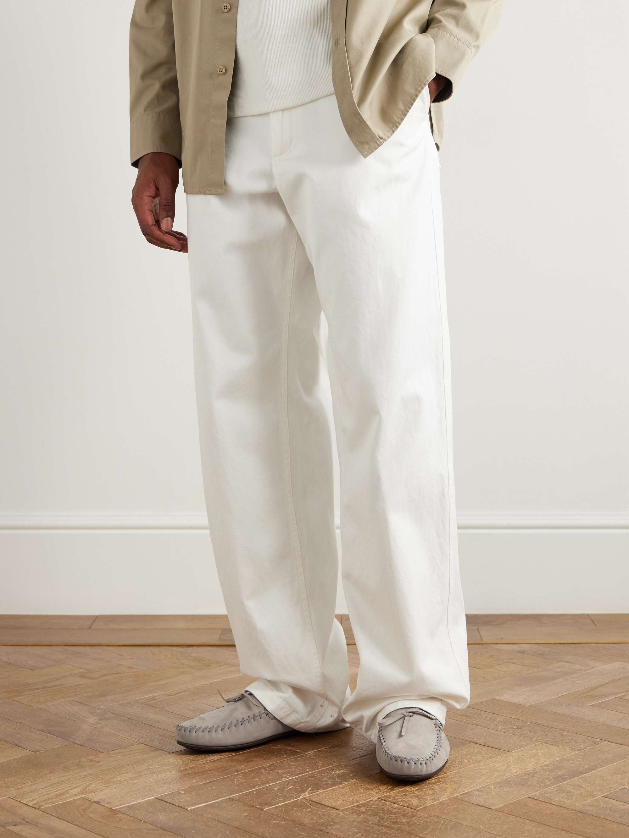 MANOLO BLAHNIK 