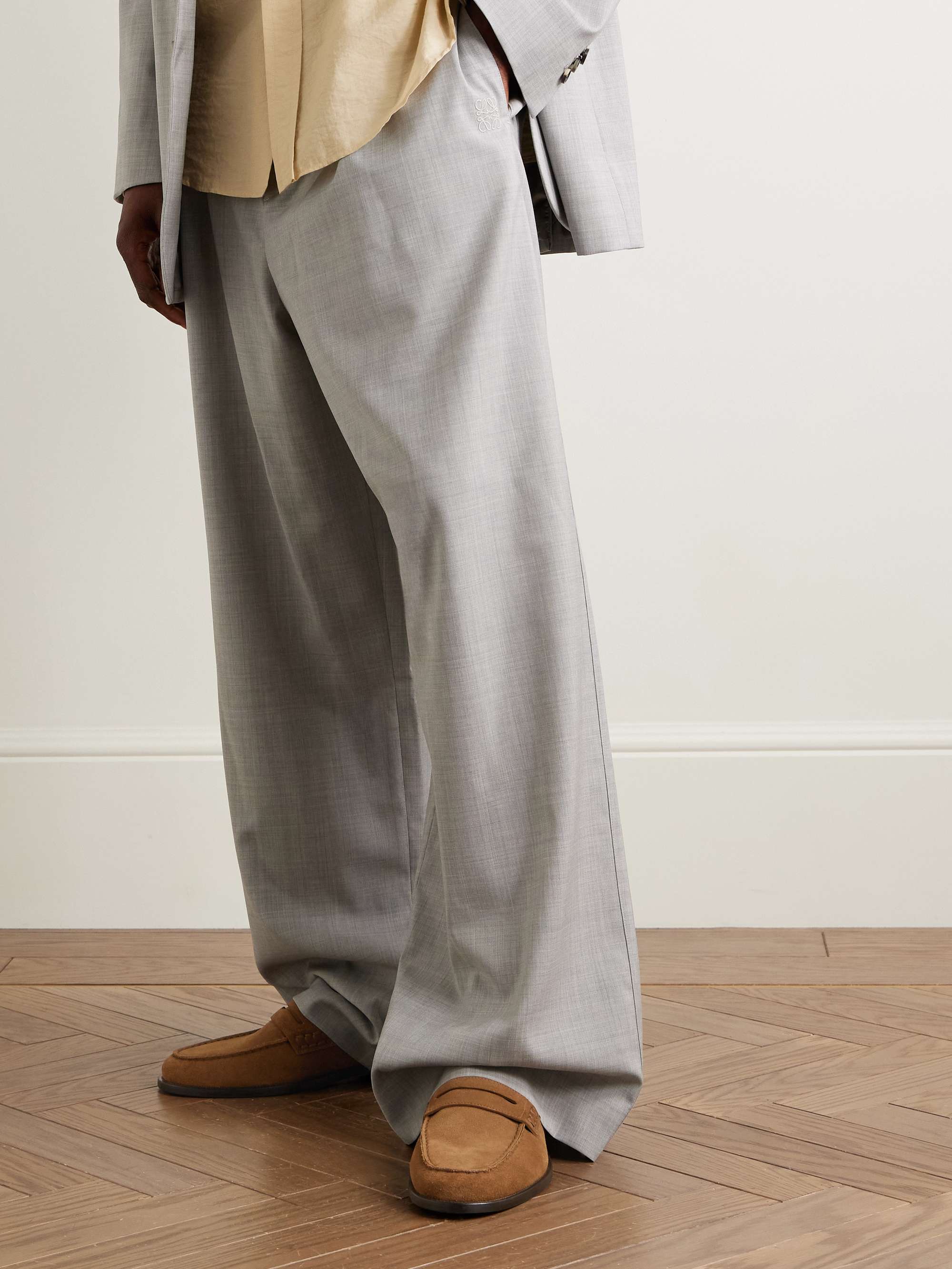 MANOLO BLAHNIK 