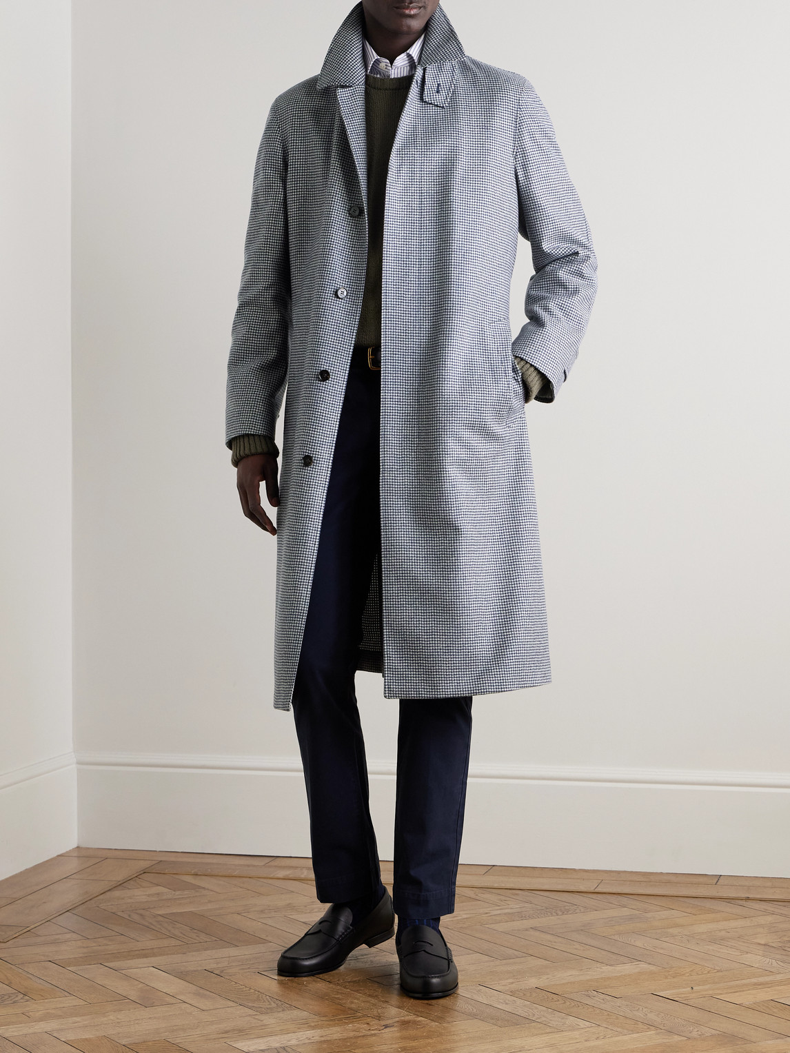 Dunhill Belted Houndstooth Cashmere Coat In White