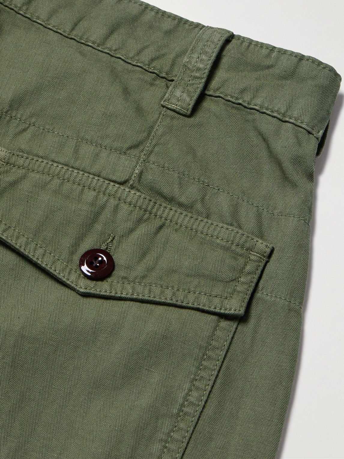 Shop Drake's Tapered Herringbone Cotton And Linen-blend Twill Trousers In Green