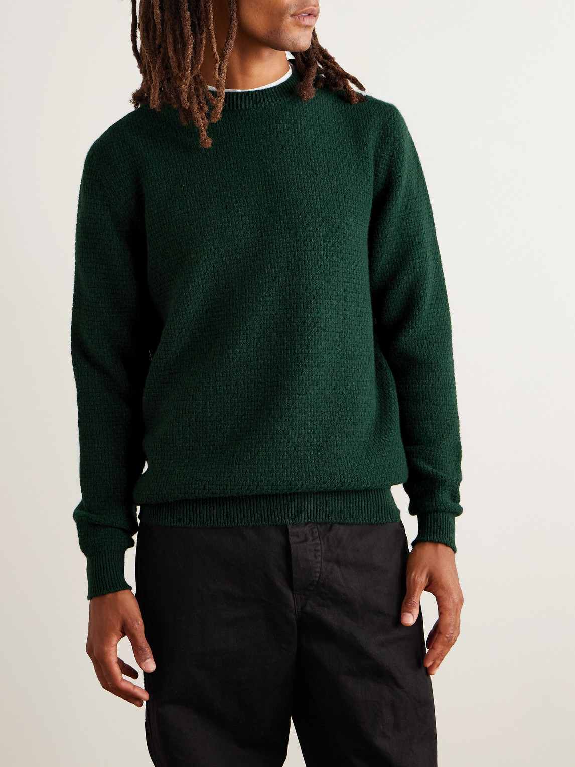 Inis Meain Caoladóir Basketweave Merino Wool And Cashmere-blend Sweater In Green