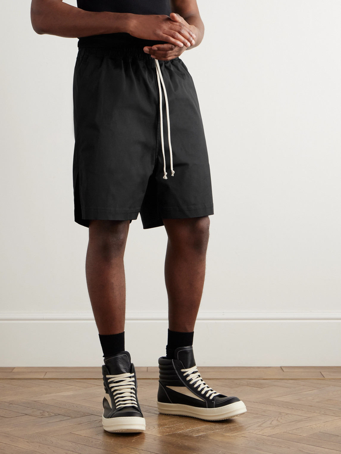 Rick Owens Straight-leg Stretch-cotton Poplin Drawstring Shorts In Black