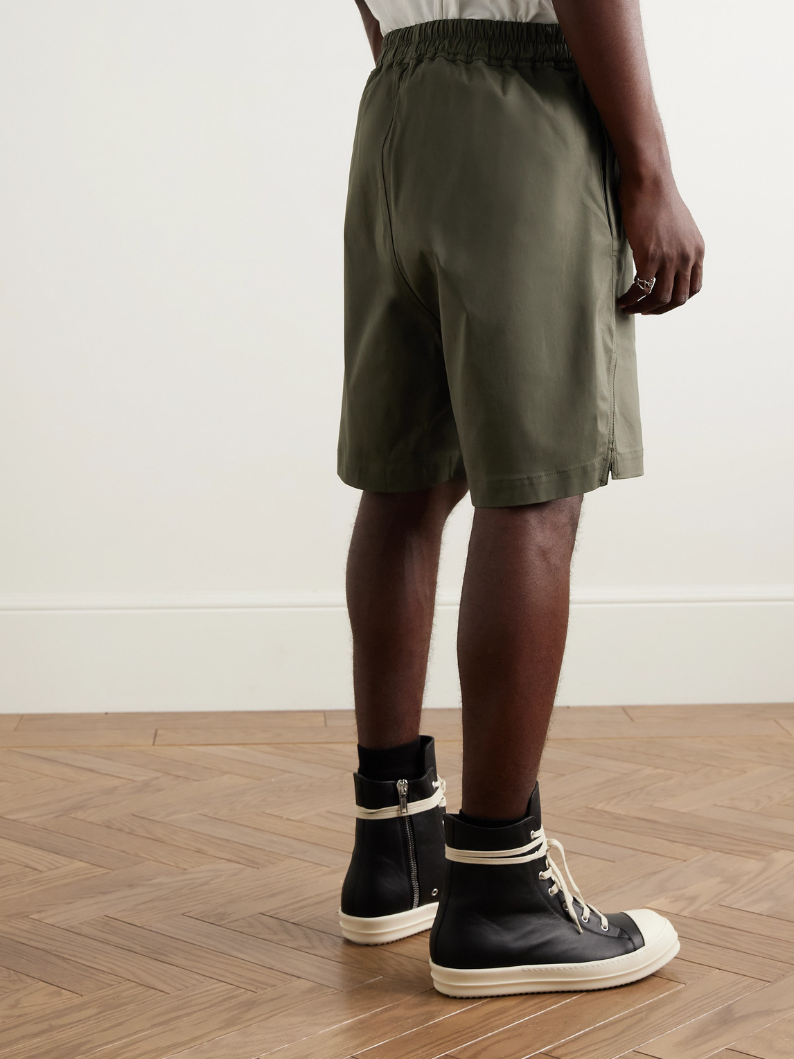 Rick Owens Straight-leg Cotton-blend Poplin Drawstring Shorts In Green