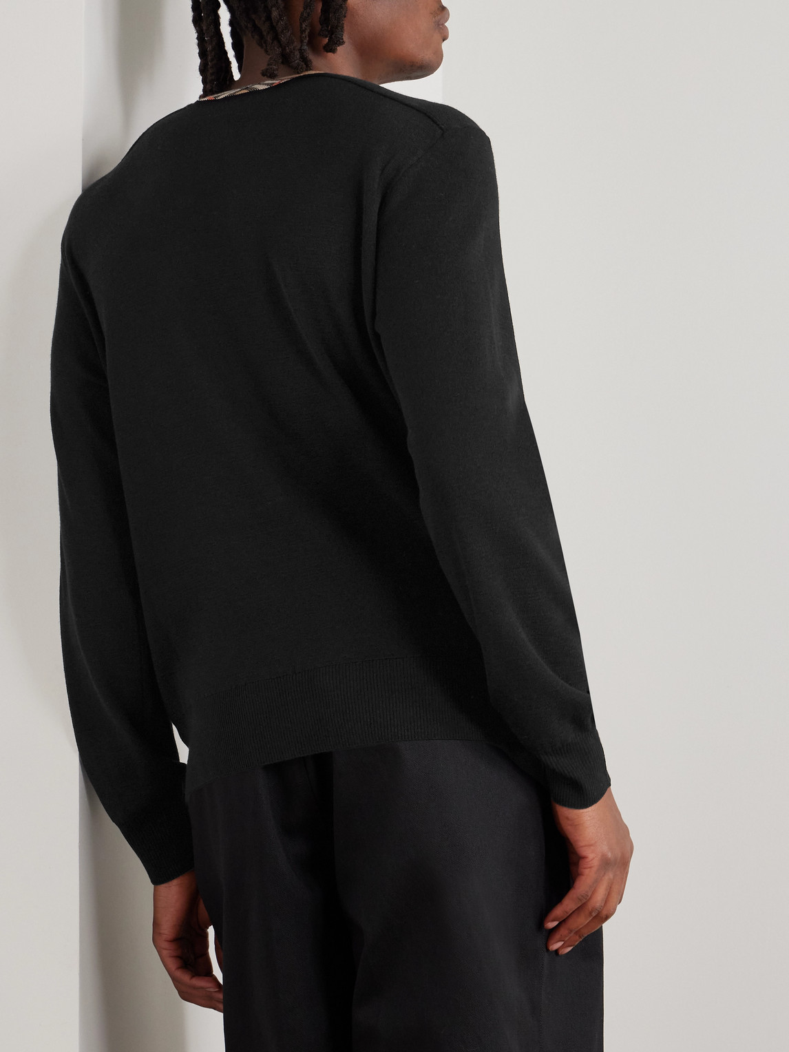Burberry Crew Neck Knitwear With Distinctive Patterned Collar In Black