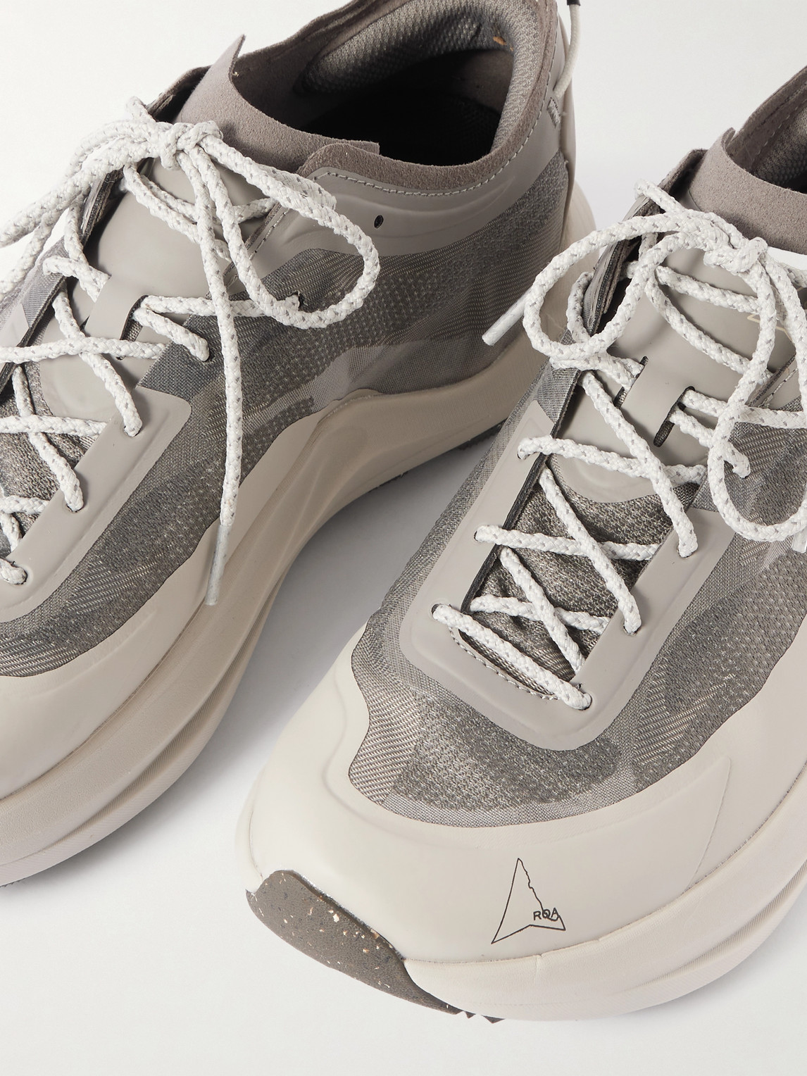 Roa Men Sella Low-top Nylon Sneakers In Gray
