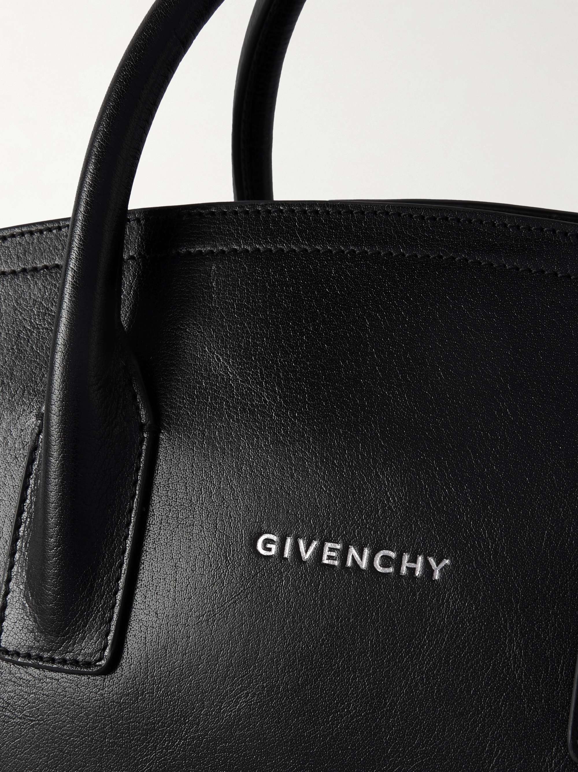 GIVENCHY 