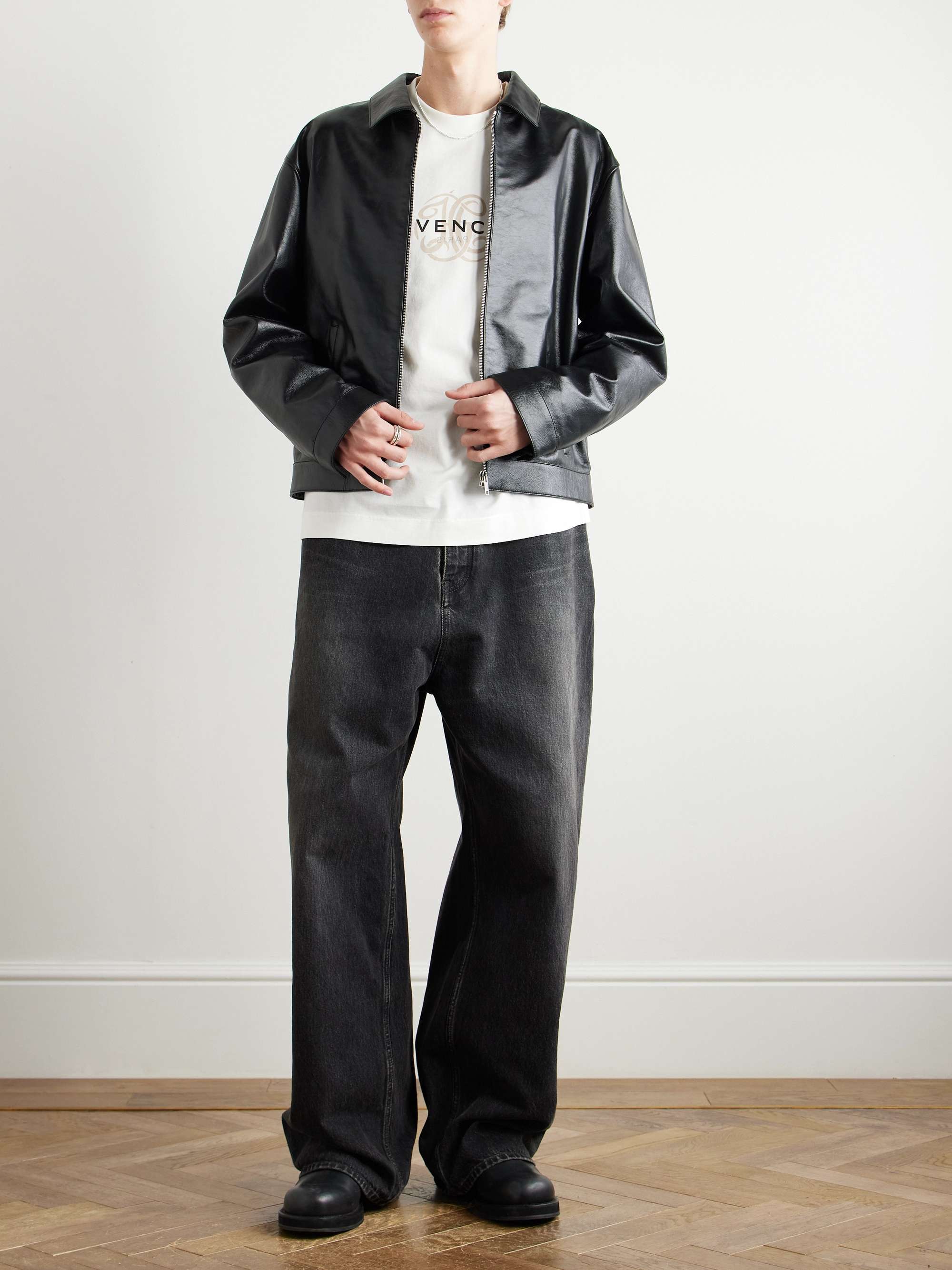 GIVENCHY 
