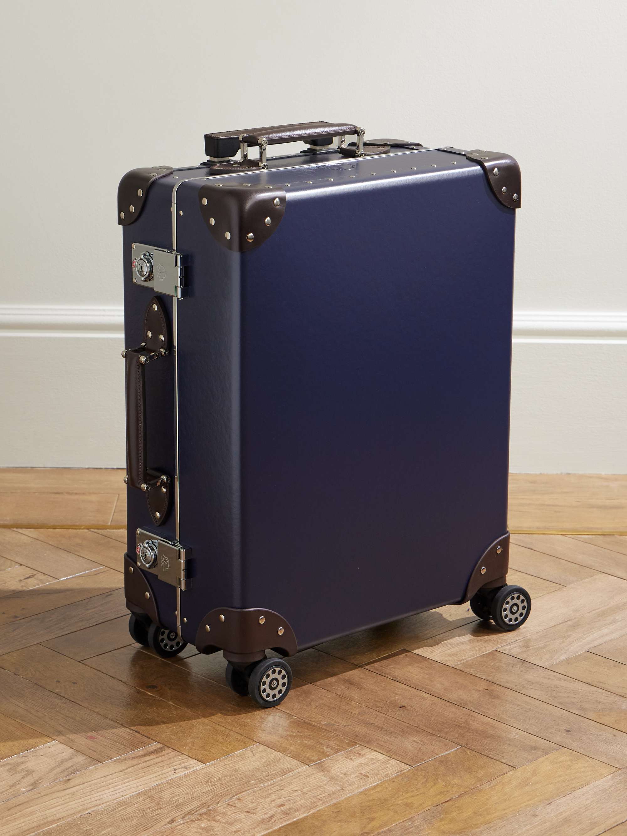 GLOBE TROTTER Metropolis Leather Trimmed Vulcanised Fibreboard Carry On GLOBE TROTTER Metropolis Leather Trimmed Vulcanised Fibreboard Carry On