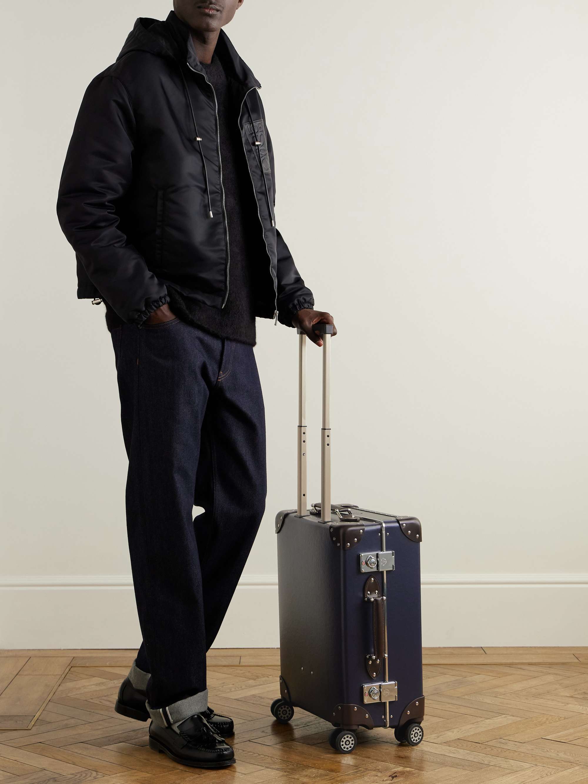 GLOBE-TROTTER 