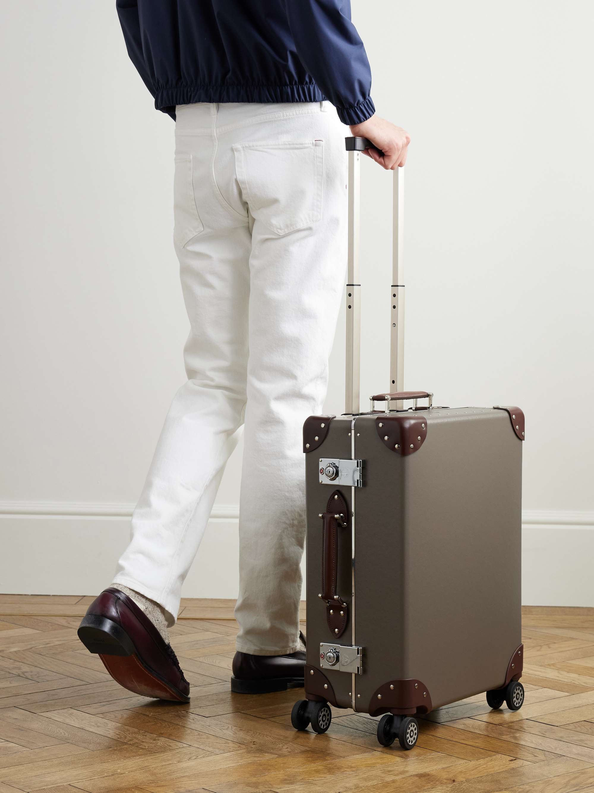 GLOBE-TROTTER 