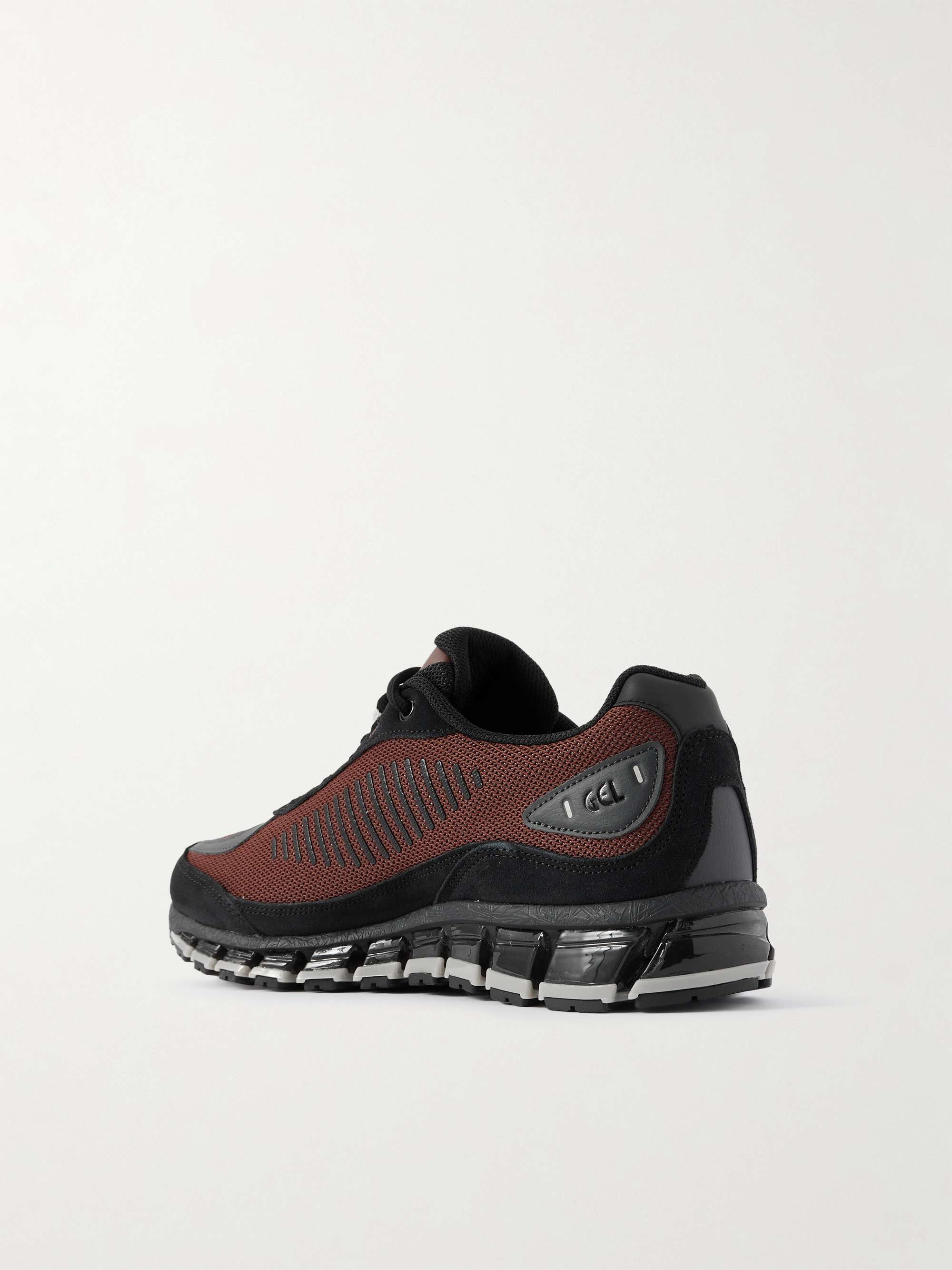 ASICS 