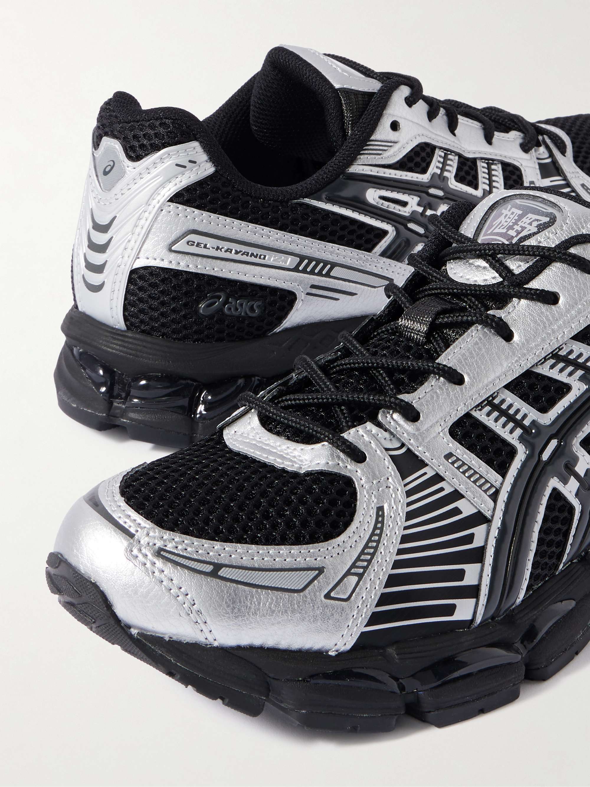 ASICS 