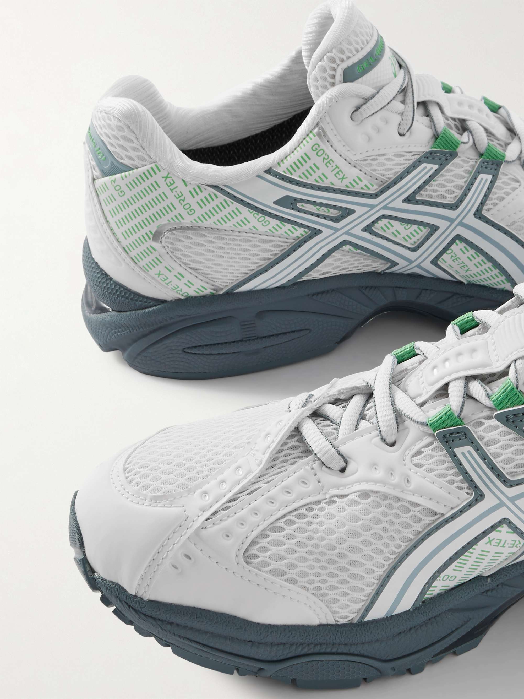 ASICS 