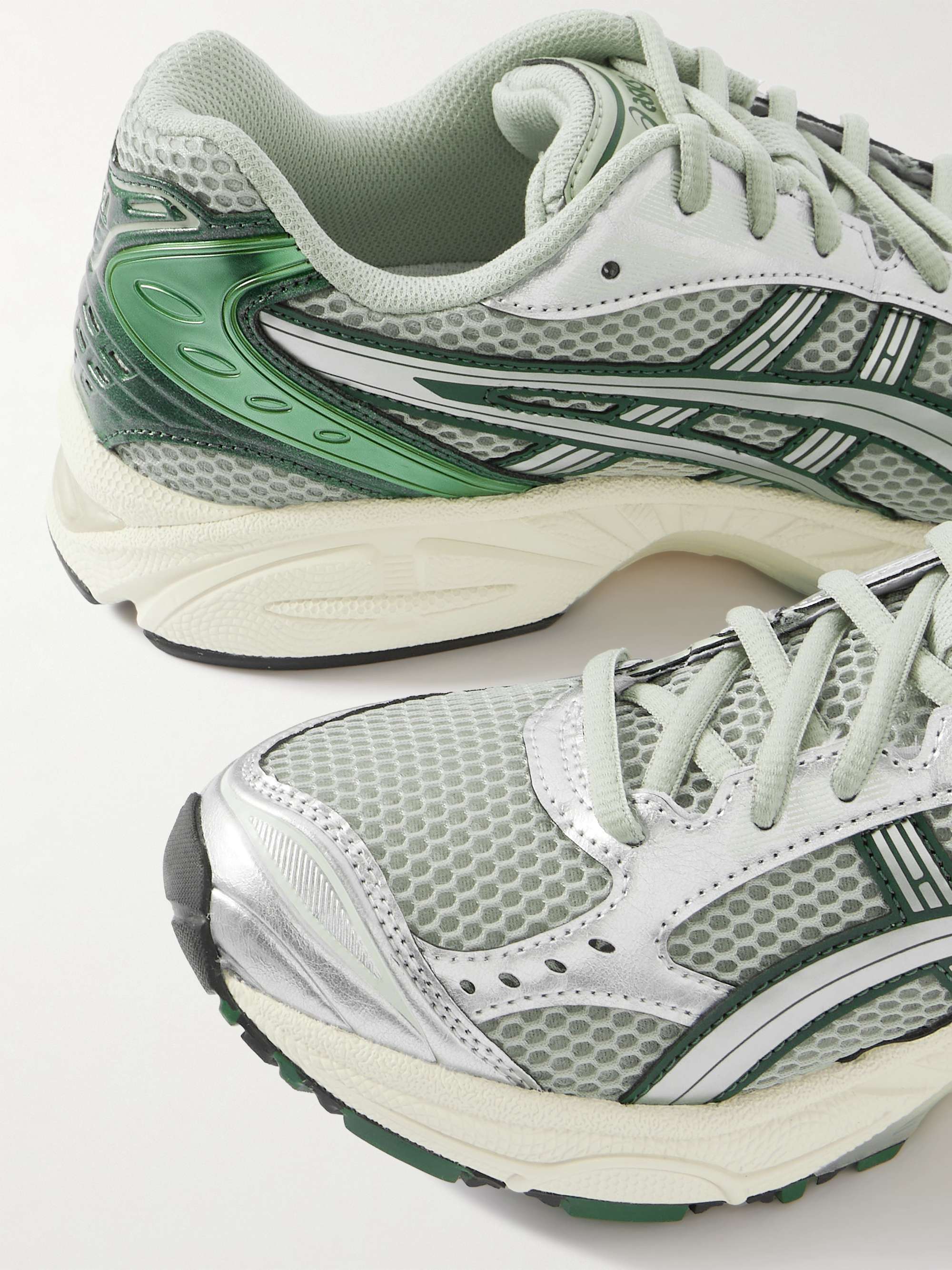 ASICS 