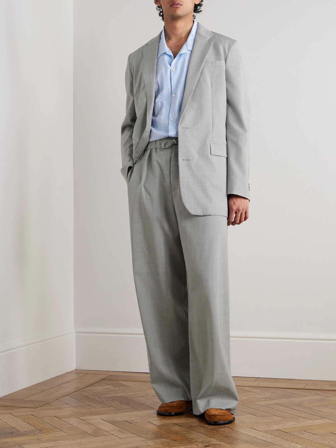 Loewe Wide-leg Logo-embroidered Pleated Wool Drawstring Trousers In Gray