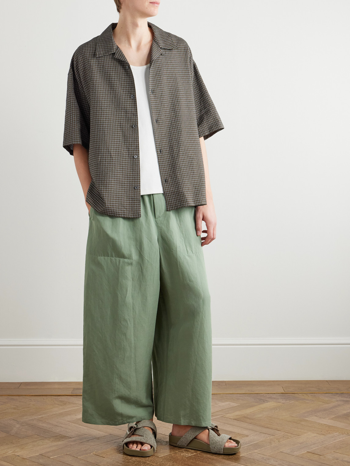Loewe Paula's Ibiza Convertible-collar Checked Linen-blend Shirt In Green