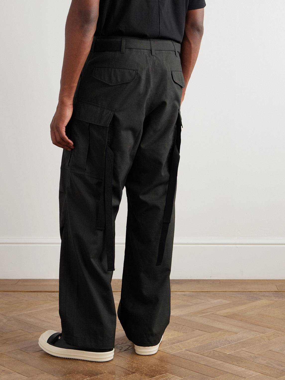 Sacai Straight-leg Belted Prince Of Wales Checked Wool Cargo Trousers In Black