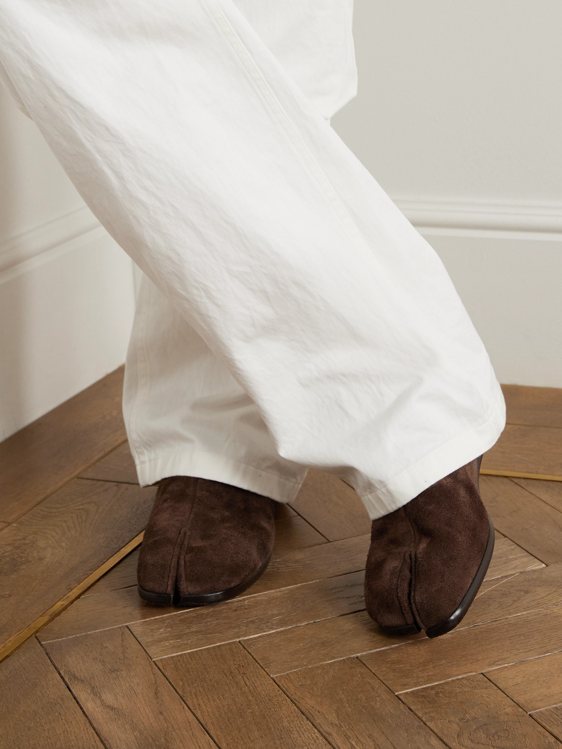 Maison Margiela Tabi Split-toe Suede Loafers In Brown