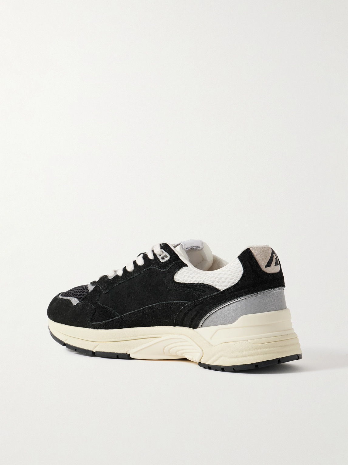 Autry Hyperway Black Low Top Sneakers With Logo Patch On Tongue And Side In Tech Fabric Man
