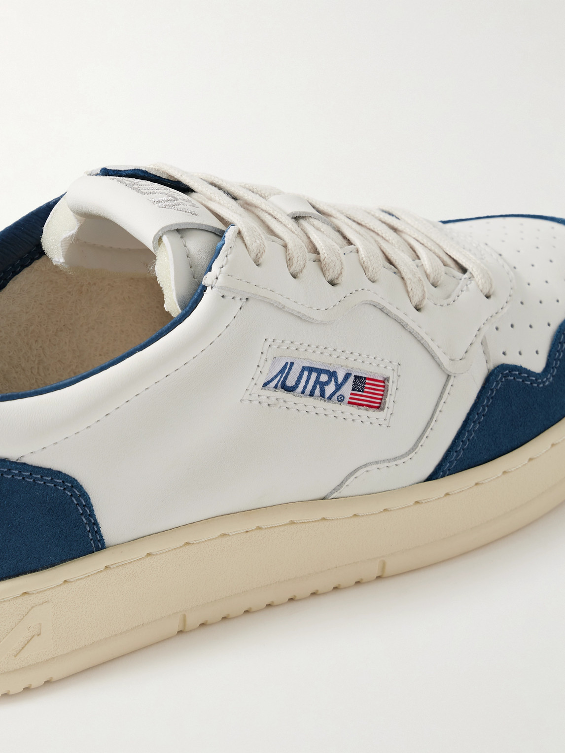 Autry 'medalist Low' White Low Top Sneakers With Side Logo Detail In Leather And Suede Man In White