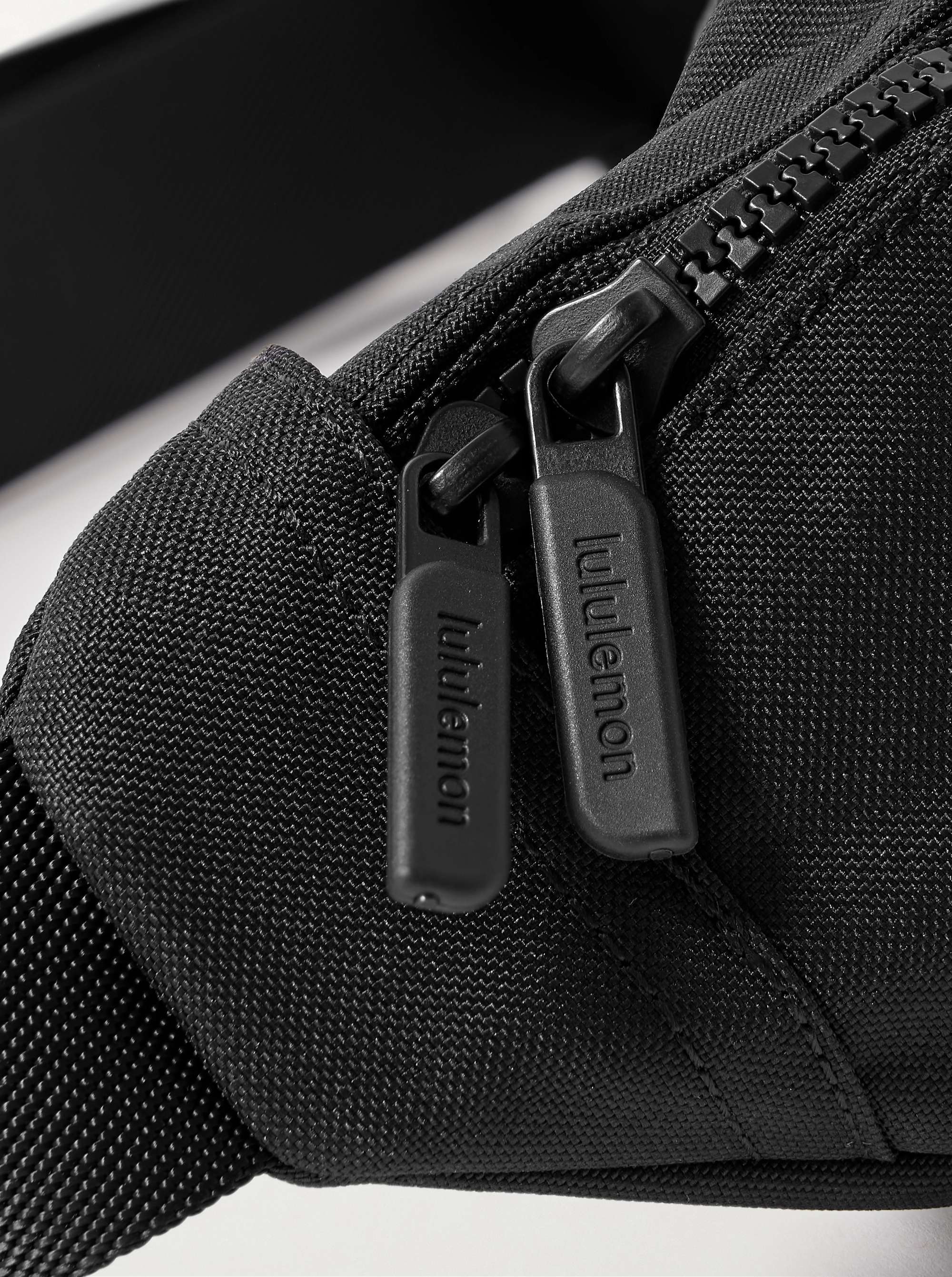 LULULEMON 