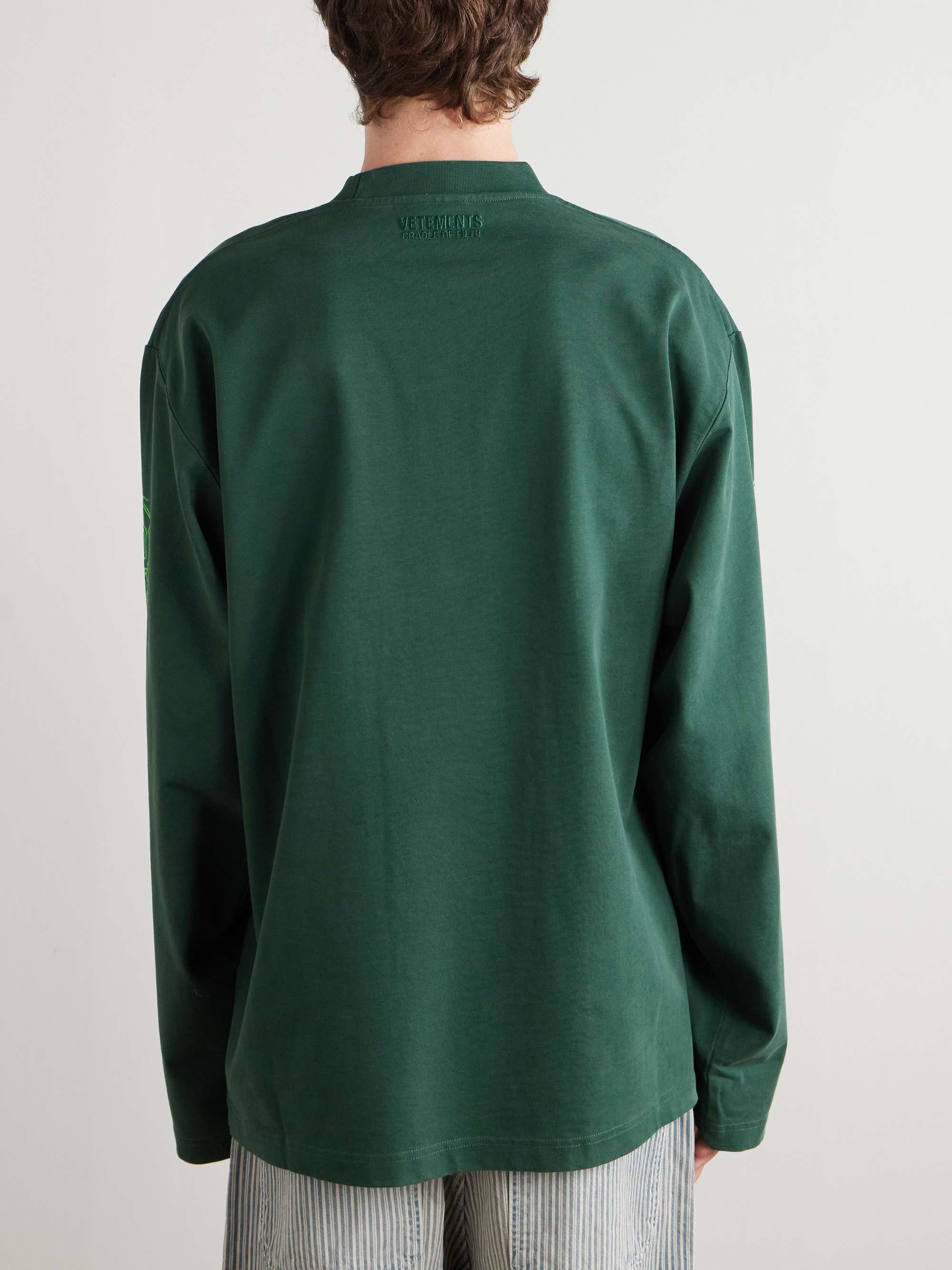 VETEMENTS 
