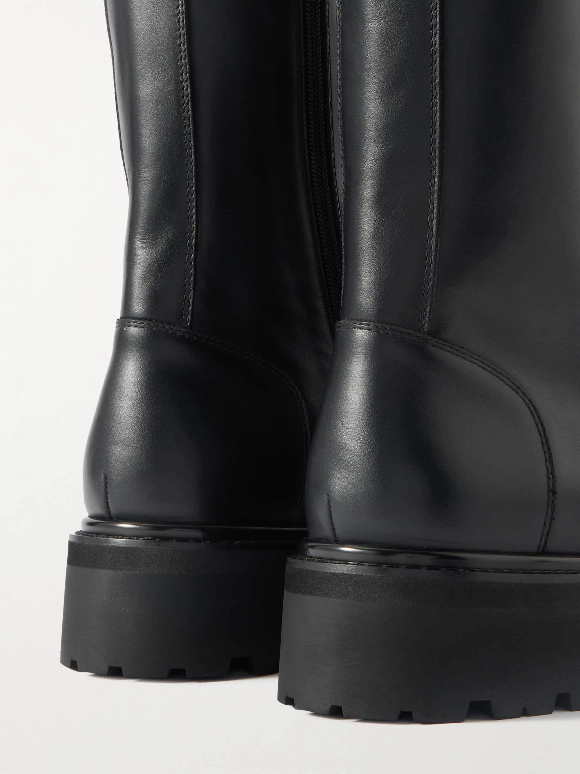 VETEMENTS 