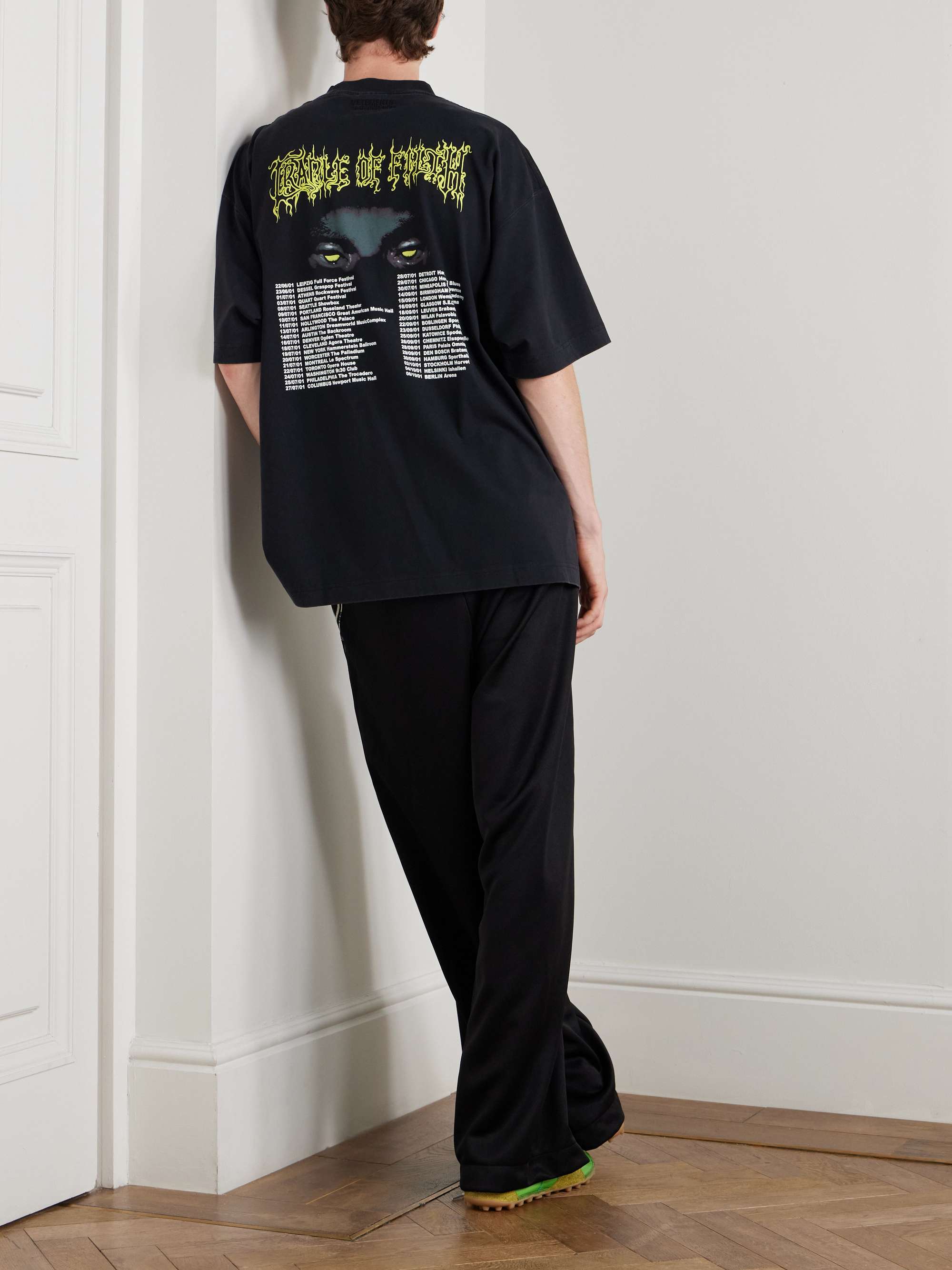 VETEMENTS 