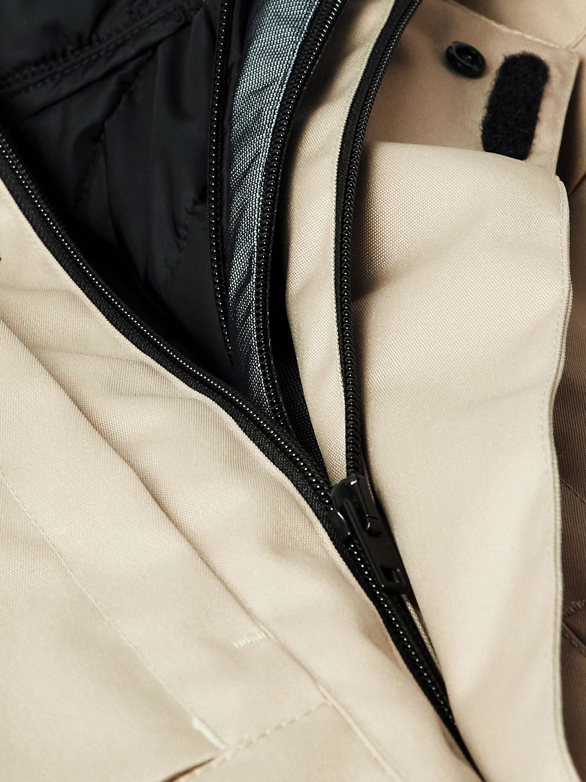 VETEMENTS 