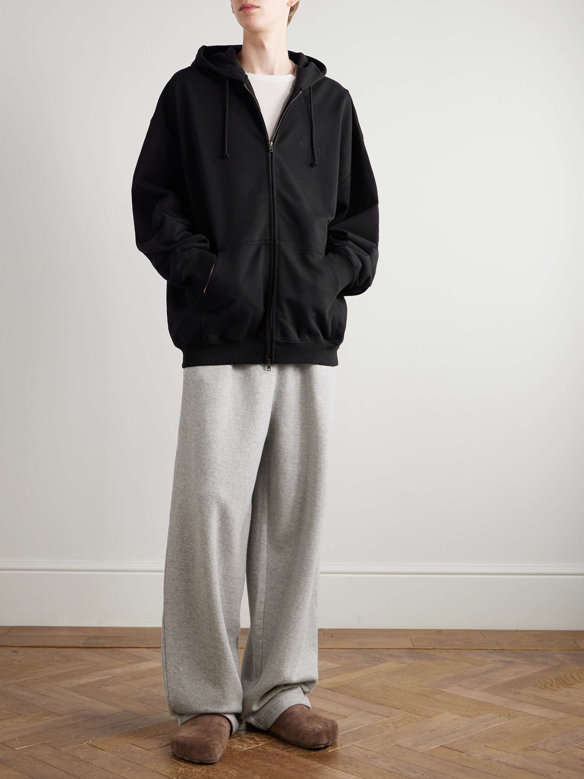 VETEMENTS 