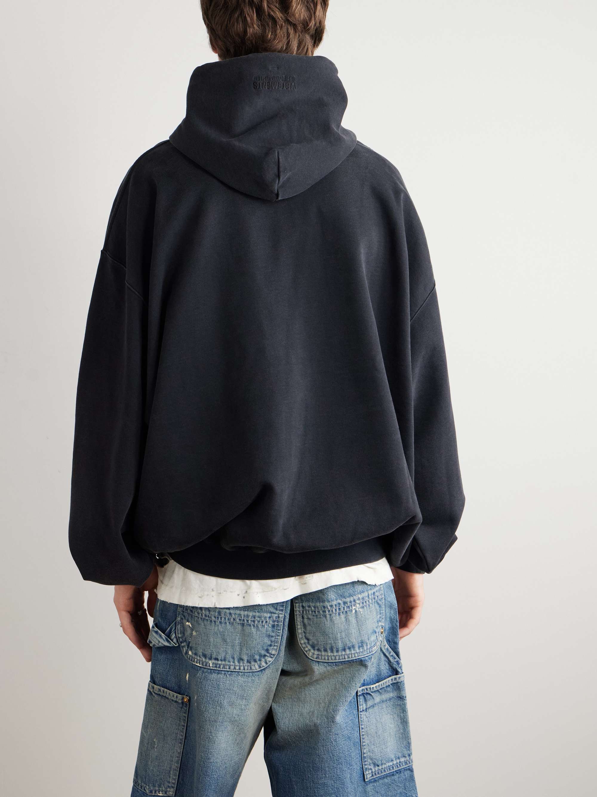 VETEMENTS 