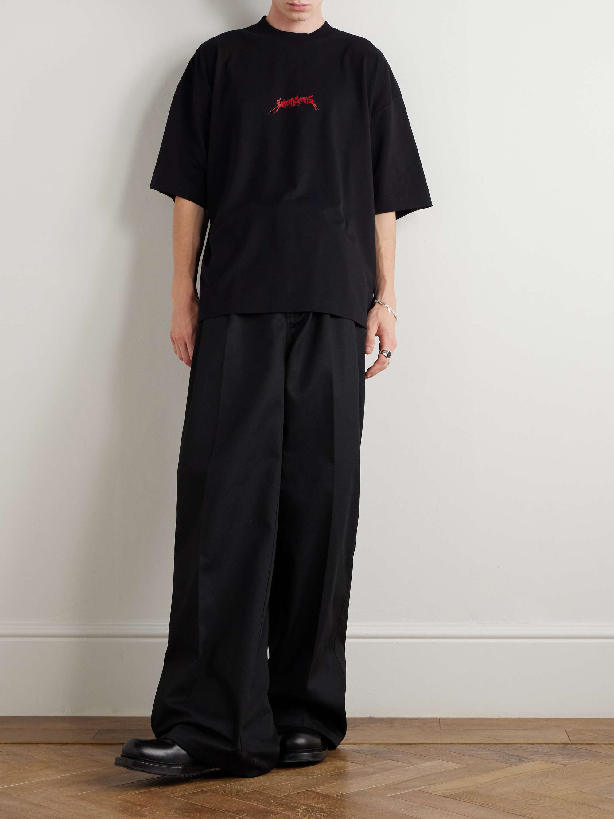 VETEMENTS 