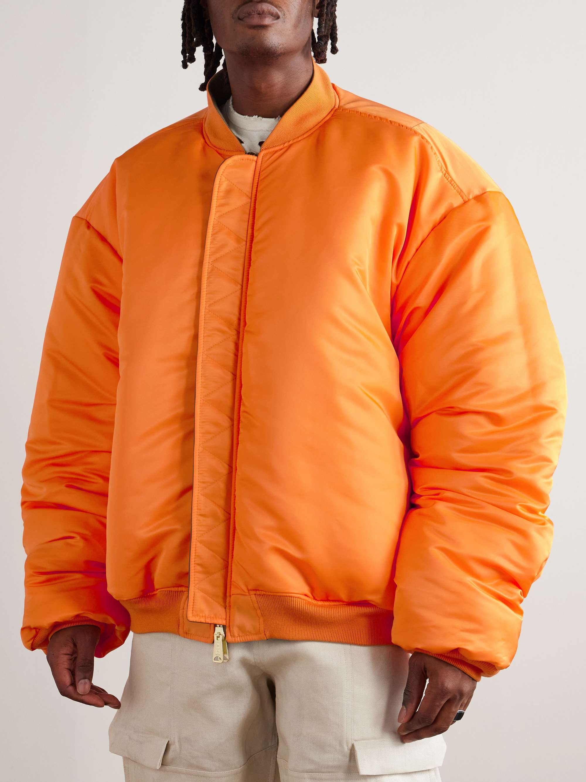 VETEMENTS 