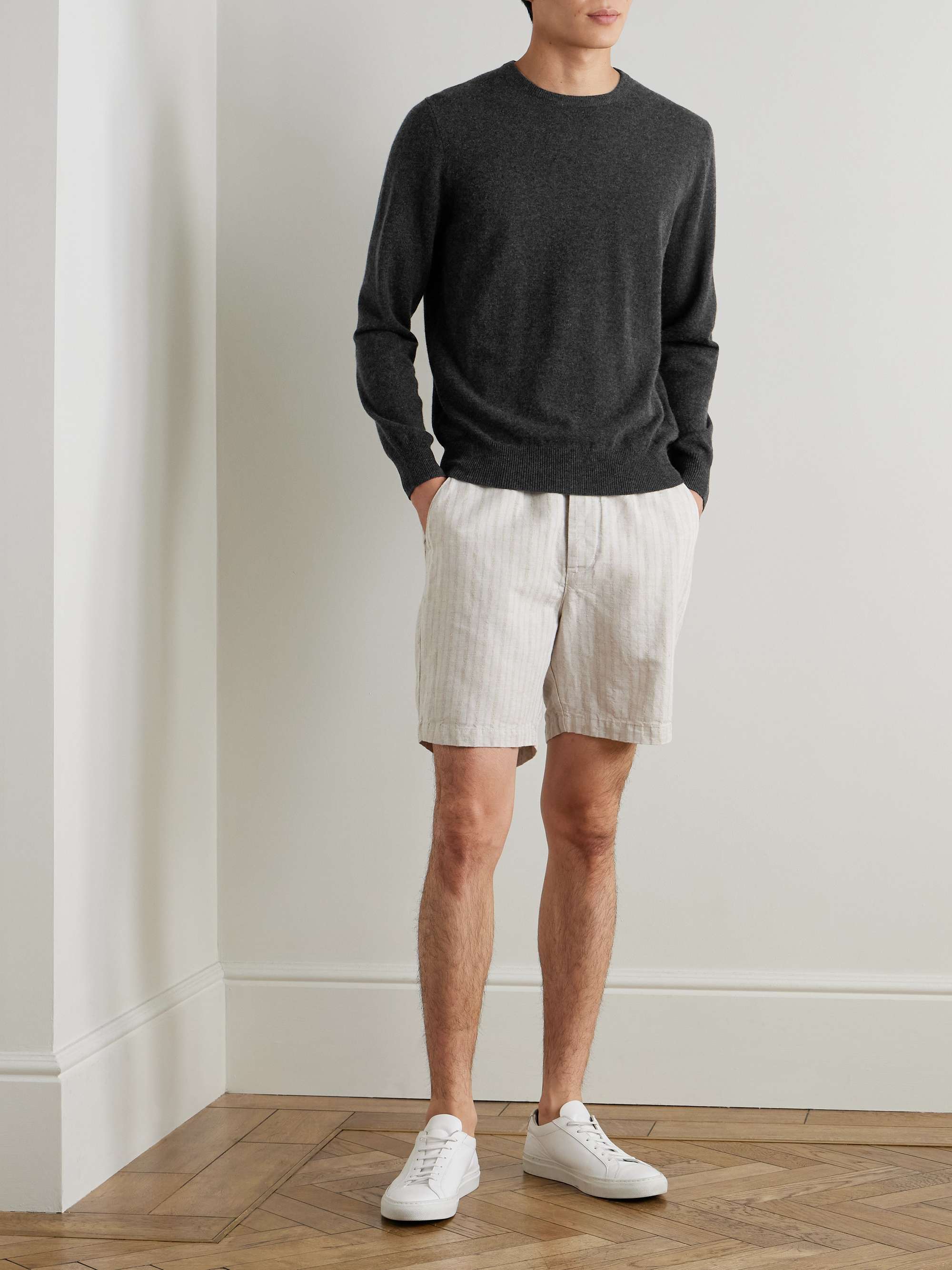 ALLUDE 