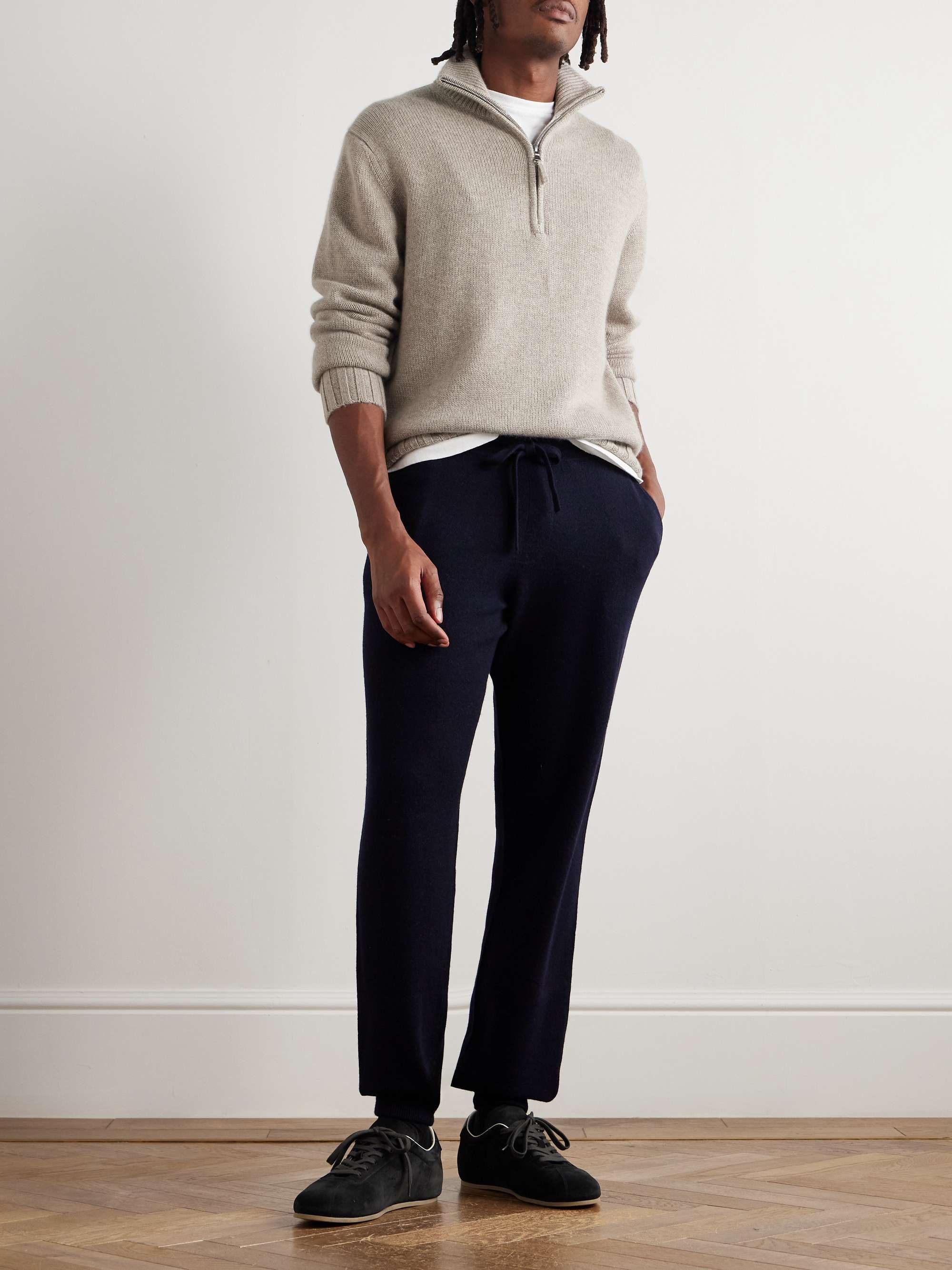 ALLUDE 