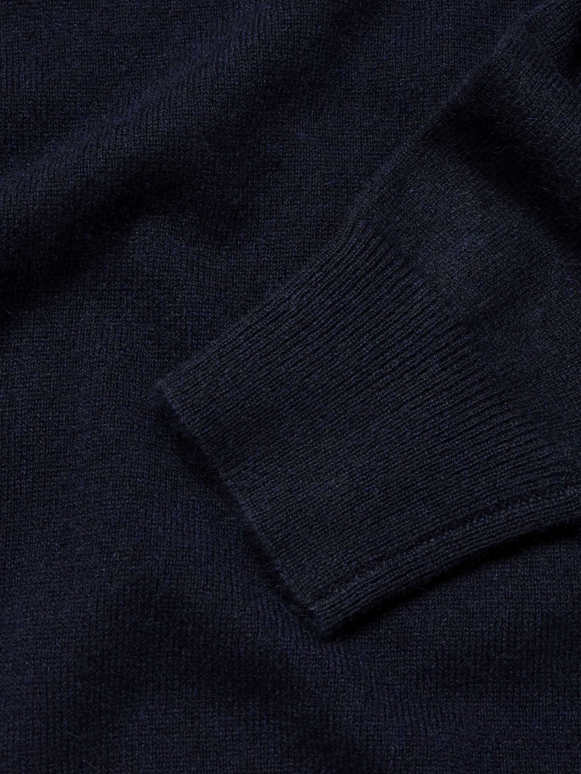 ALLUDE 