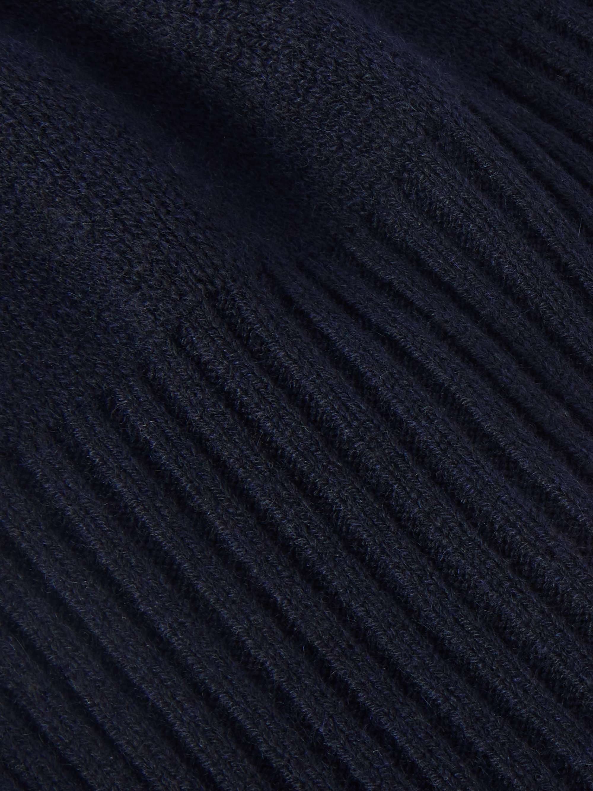 ALLUDE 