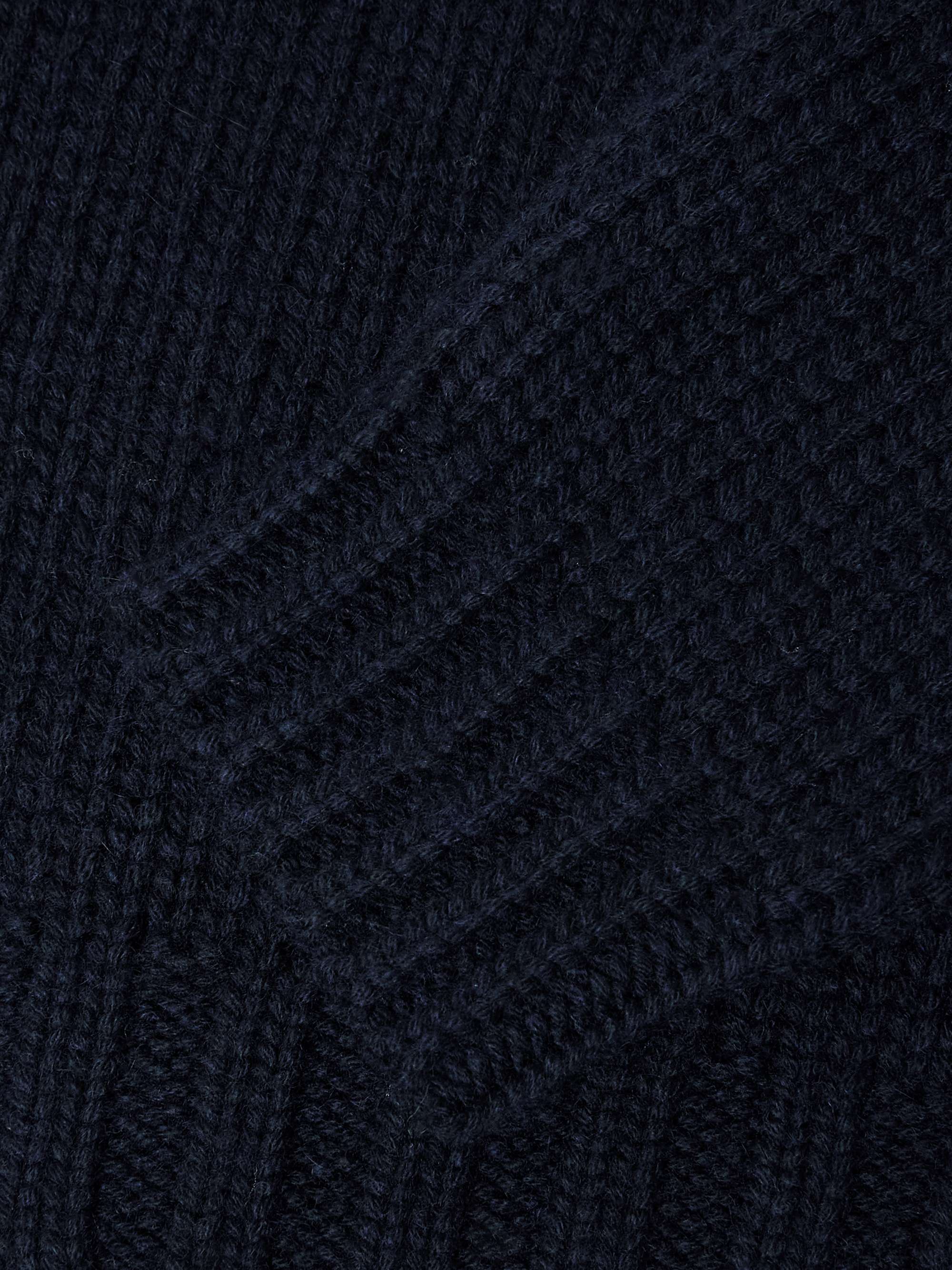 ALLUDE 