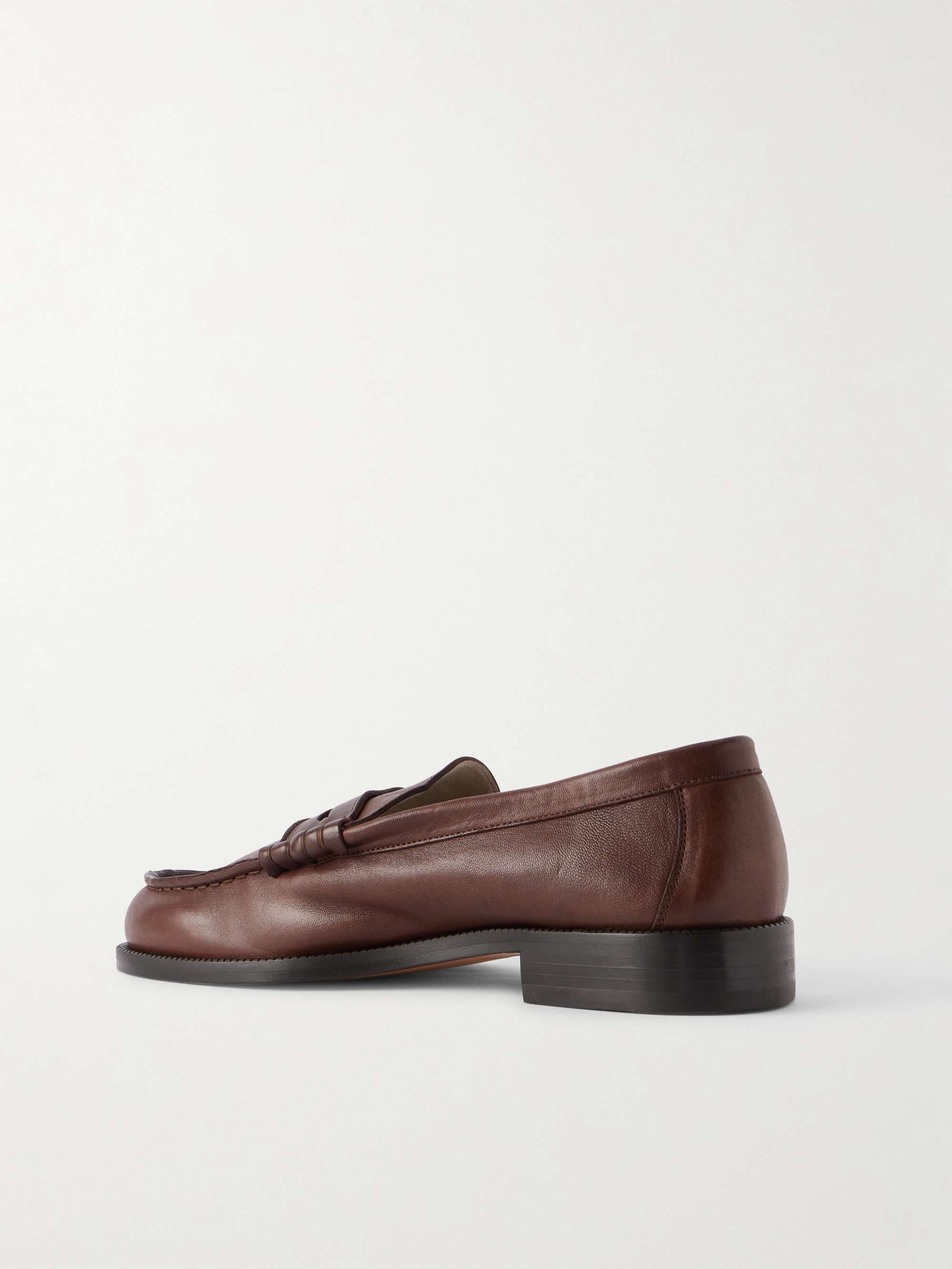 COMMON PROJECTS 