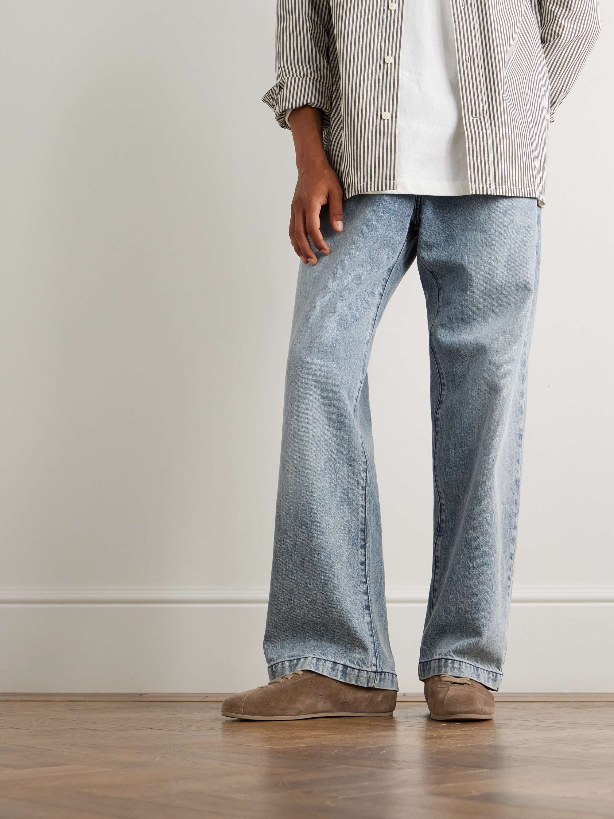 COMMON PROJECTS 