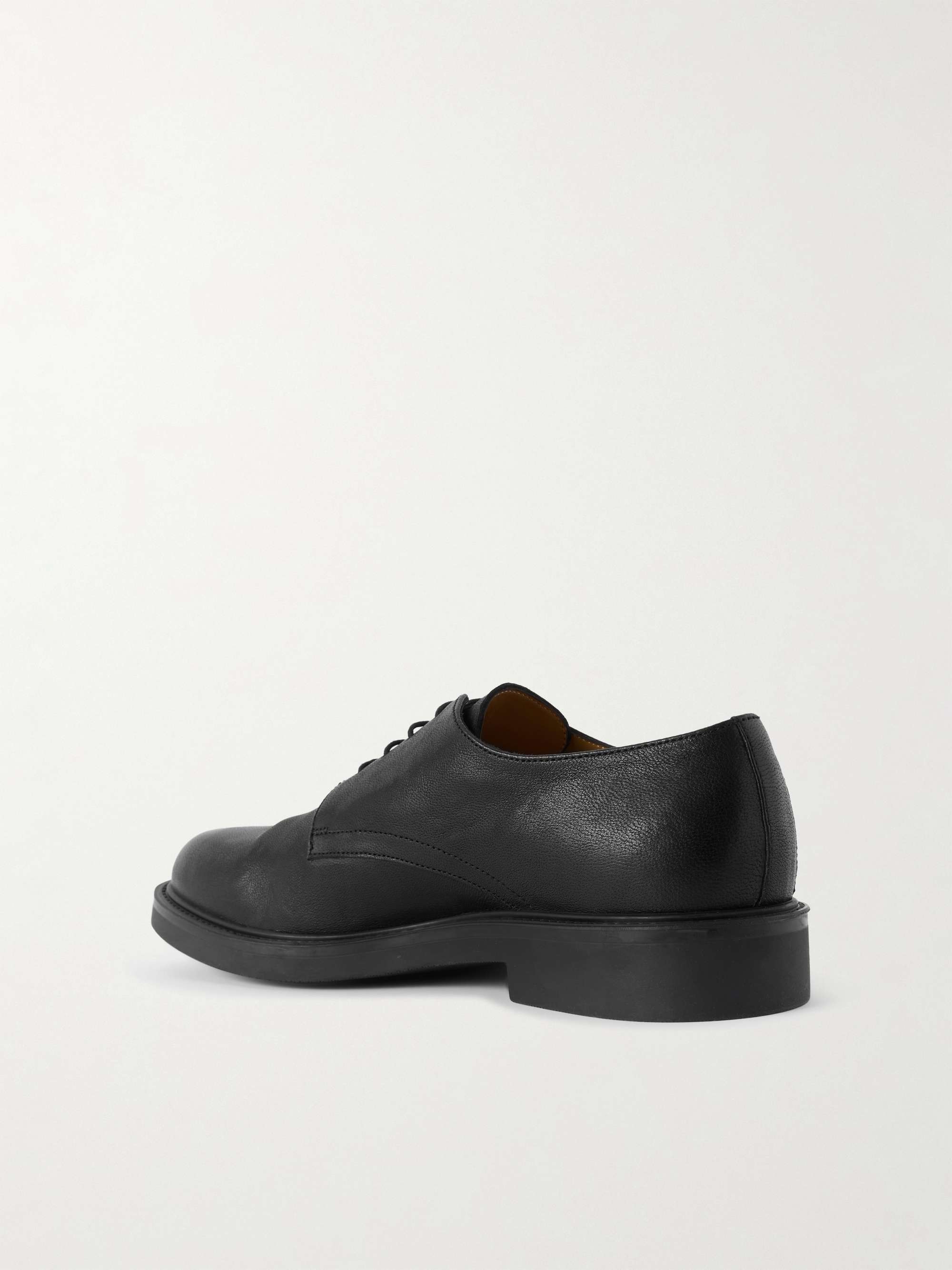 COMMON PROJECTS 