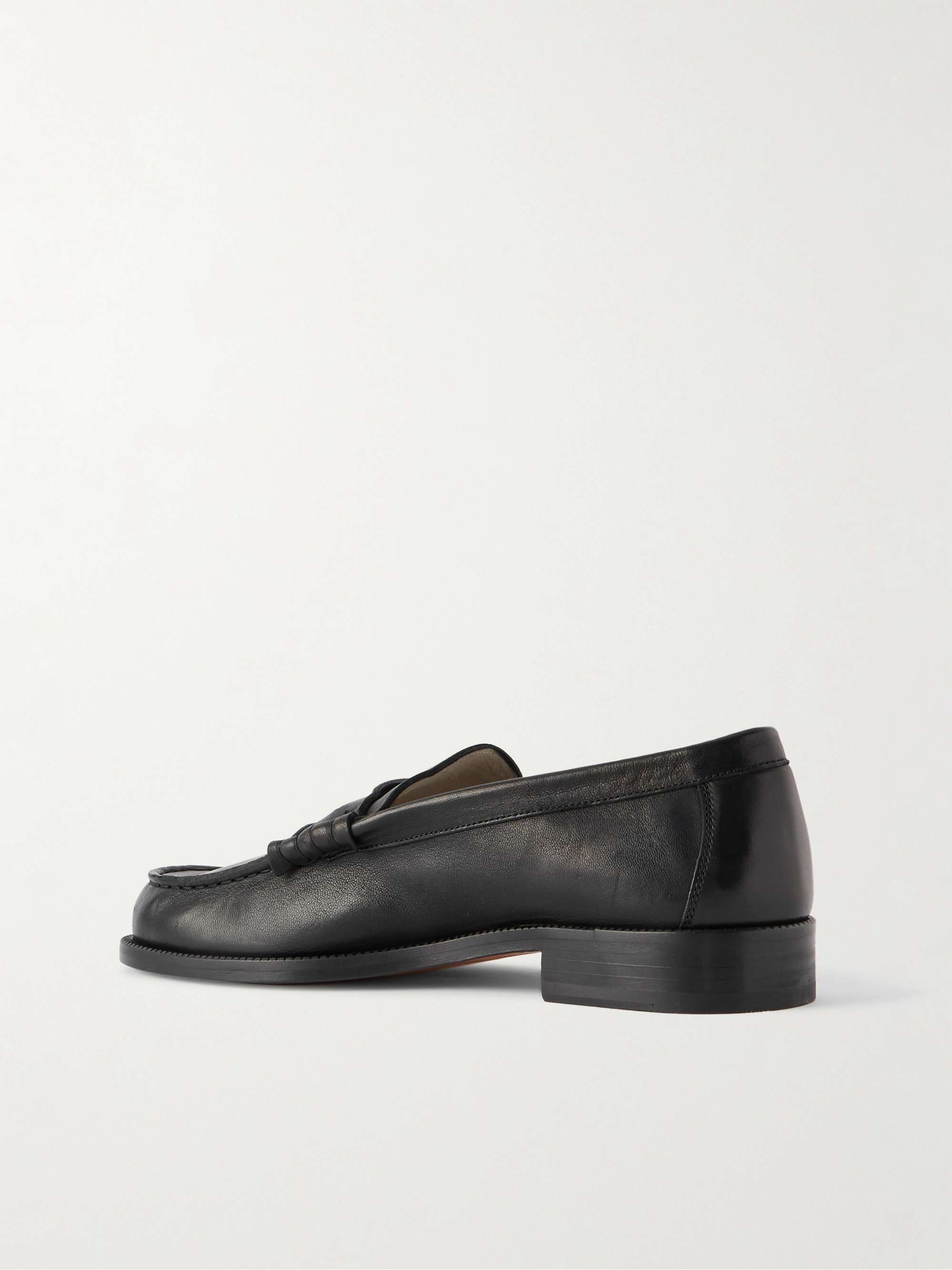 COMMON PROJECTS 