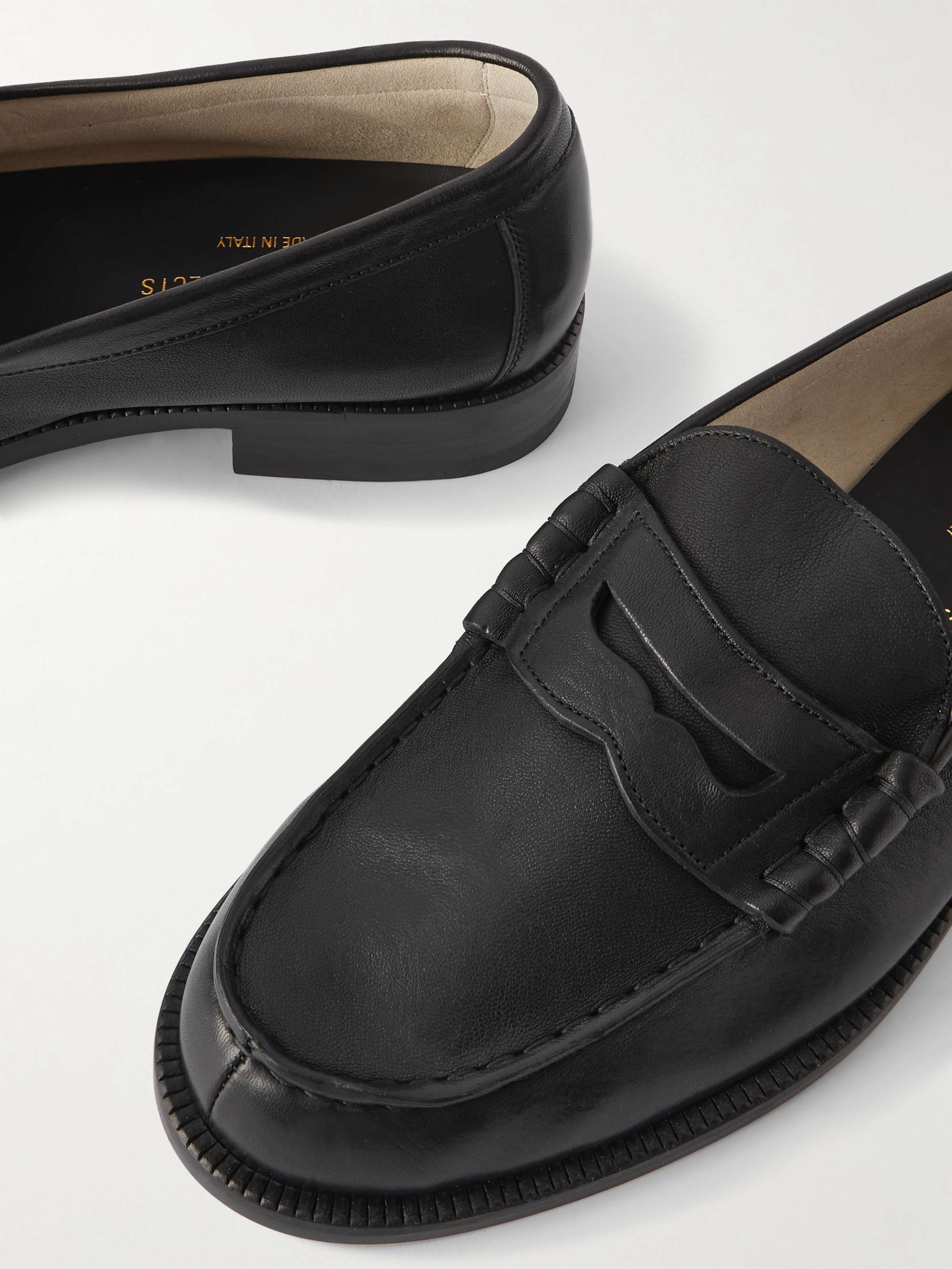 COMMON PROJECTS 