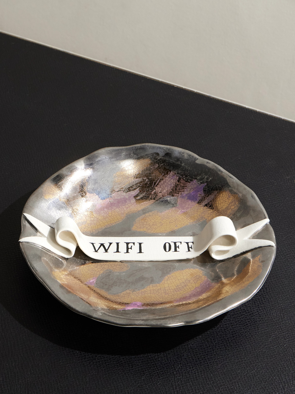 L'objet Ruan Hoffmann Wifi Off Painted Earthenware Plate In Gray